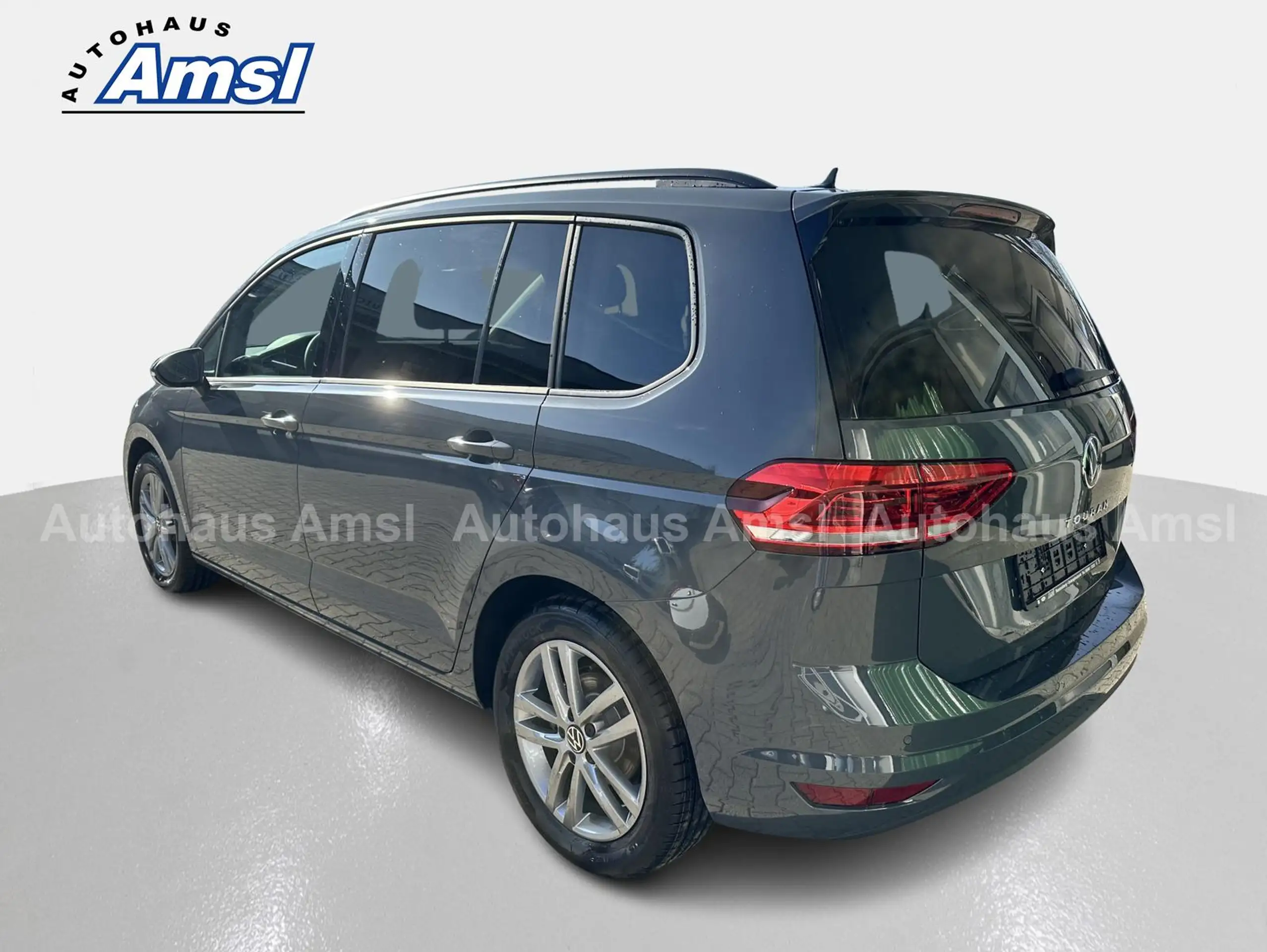 Volkswagen - Touran