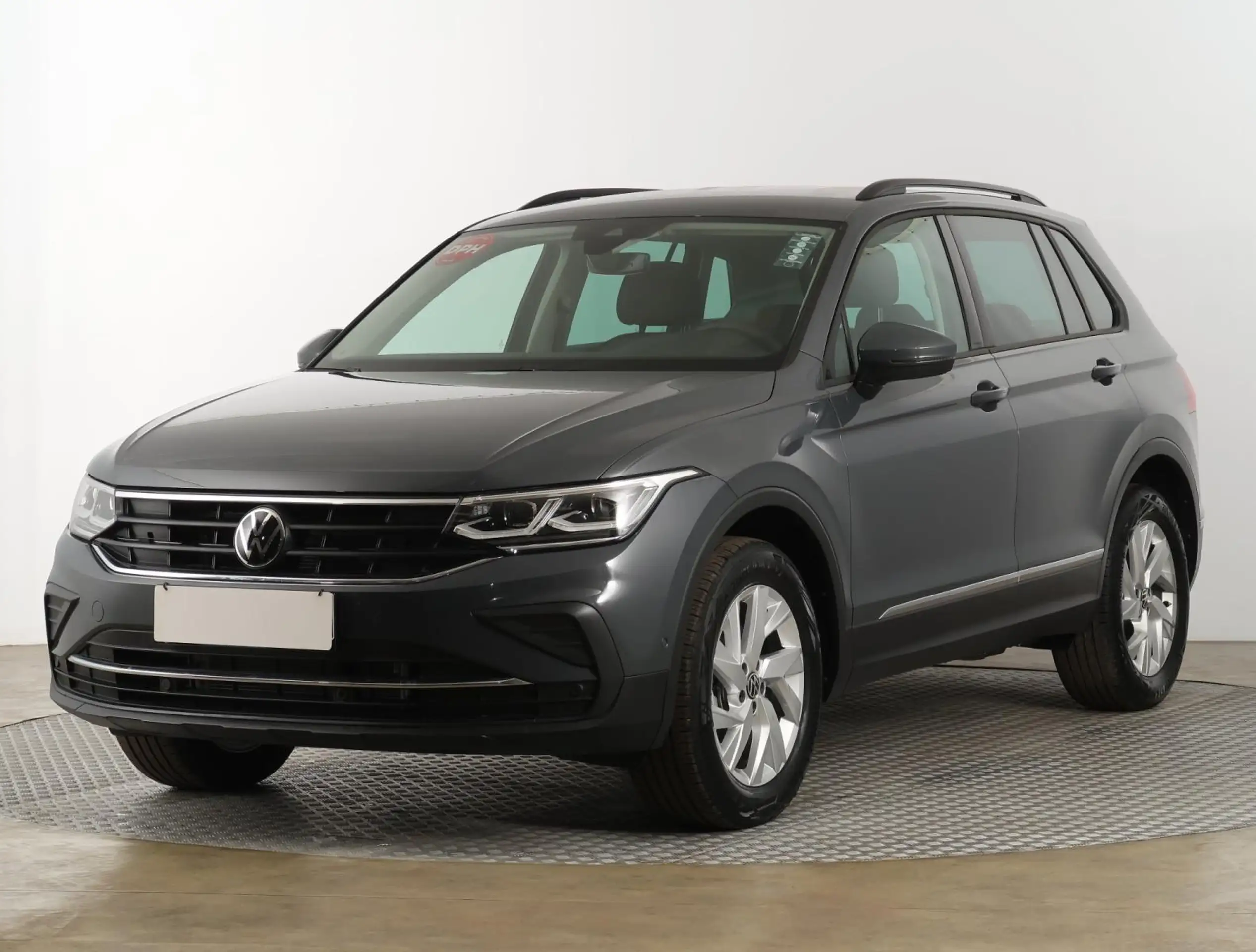 Volkswagen - Tiguan