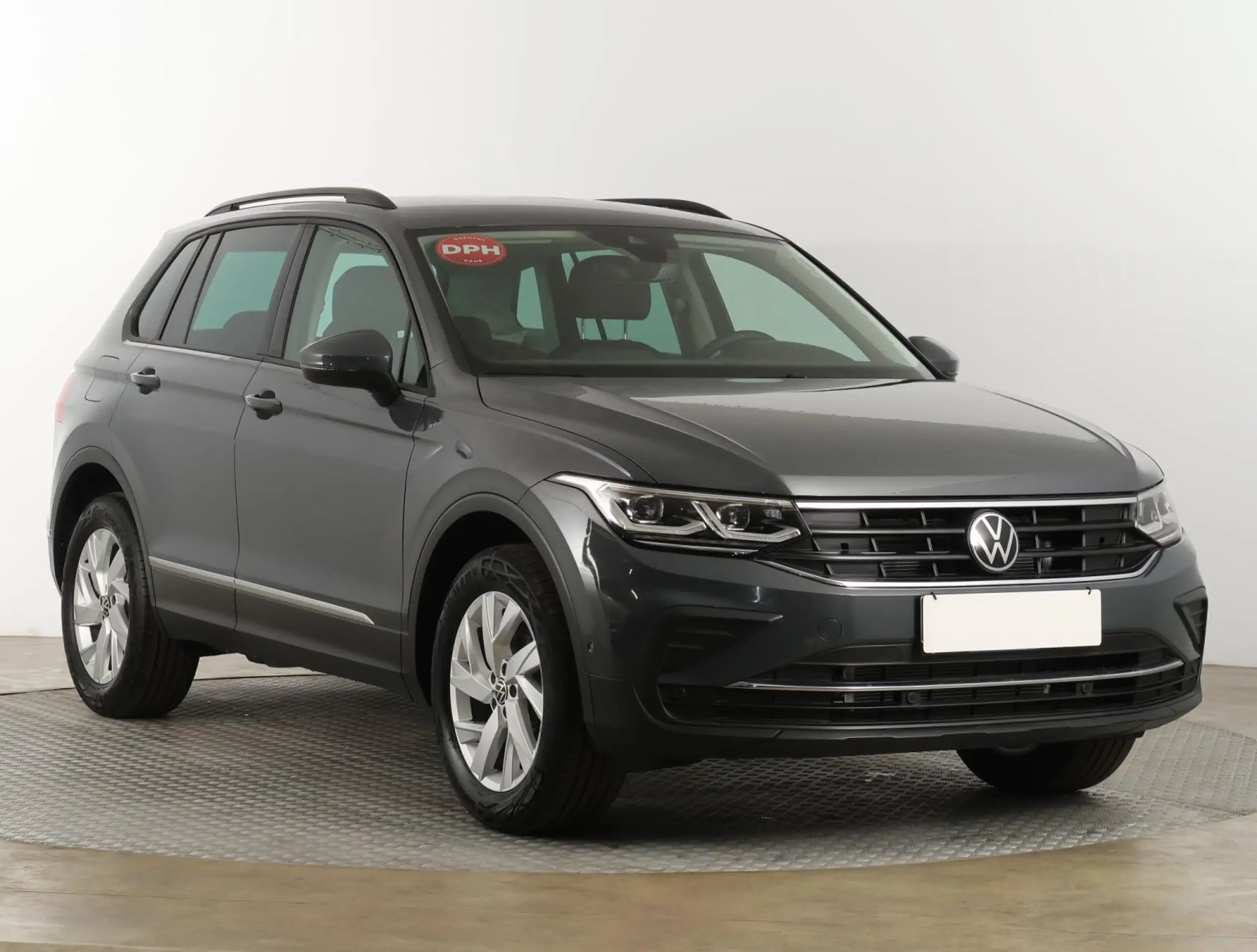 Volkswagen - Tiguan