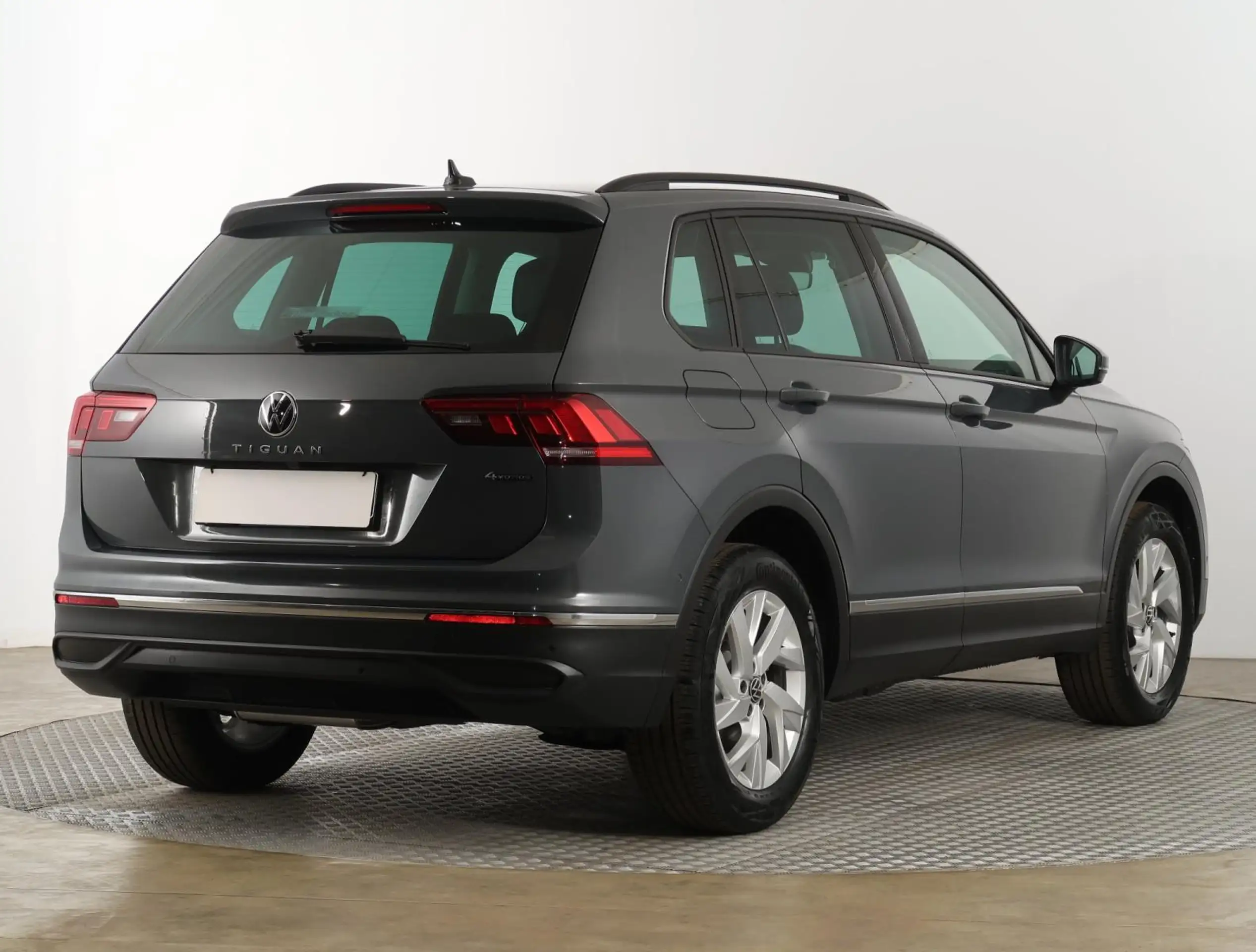 Volkswagen - Tiguan