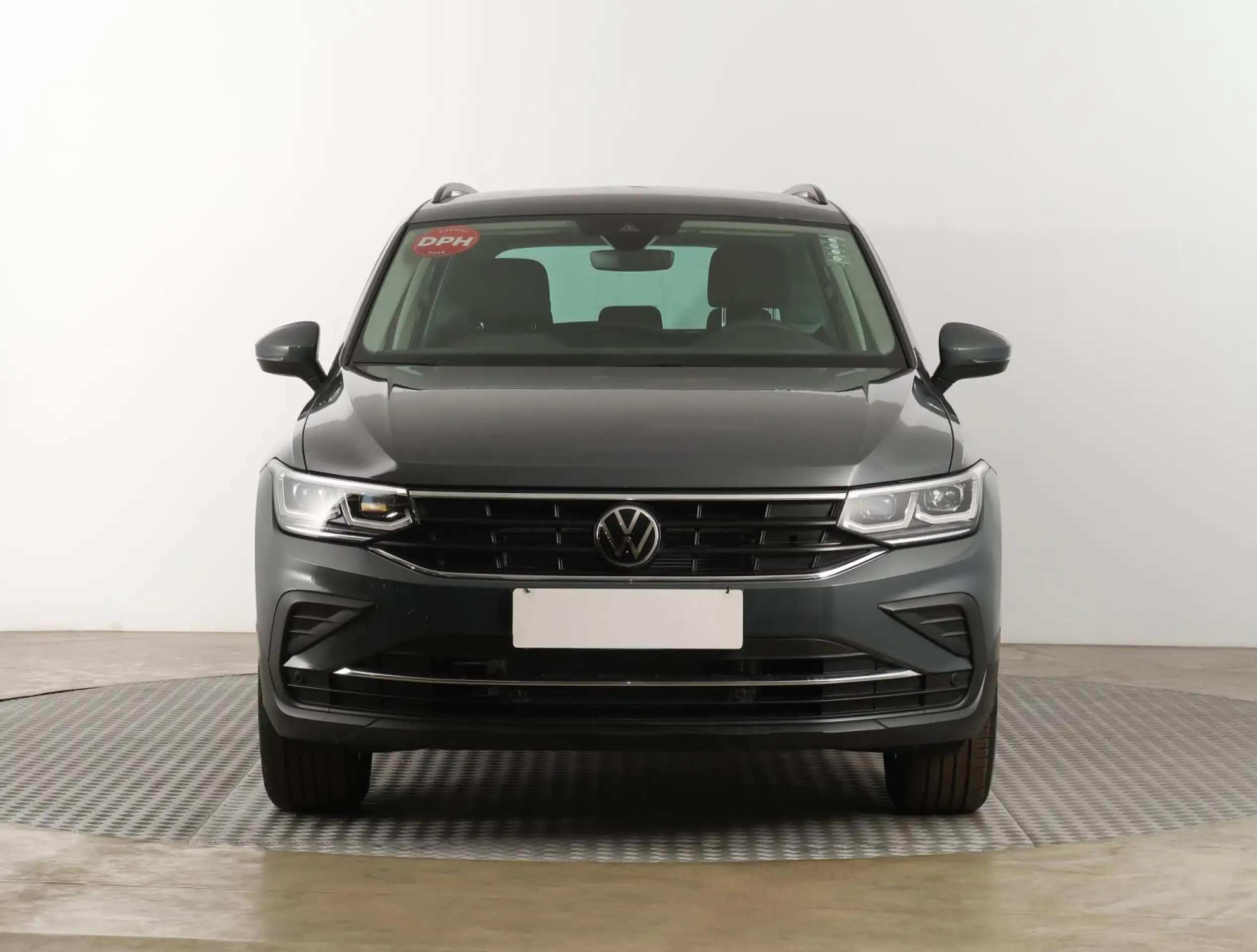 Volkswagen - Tiguan