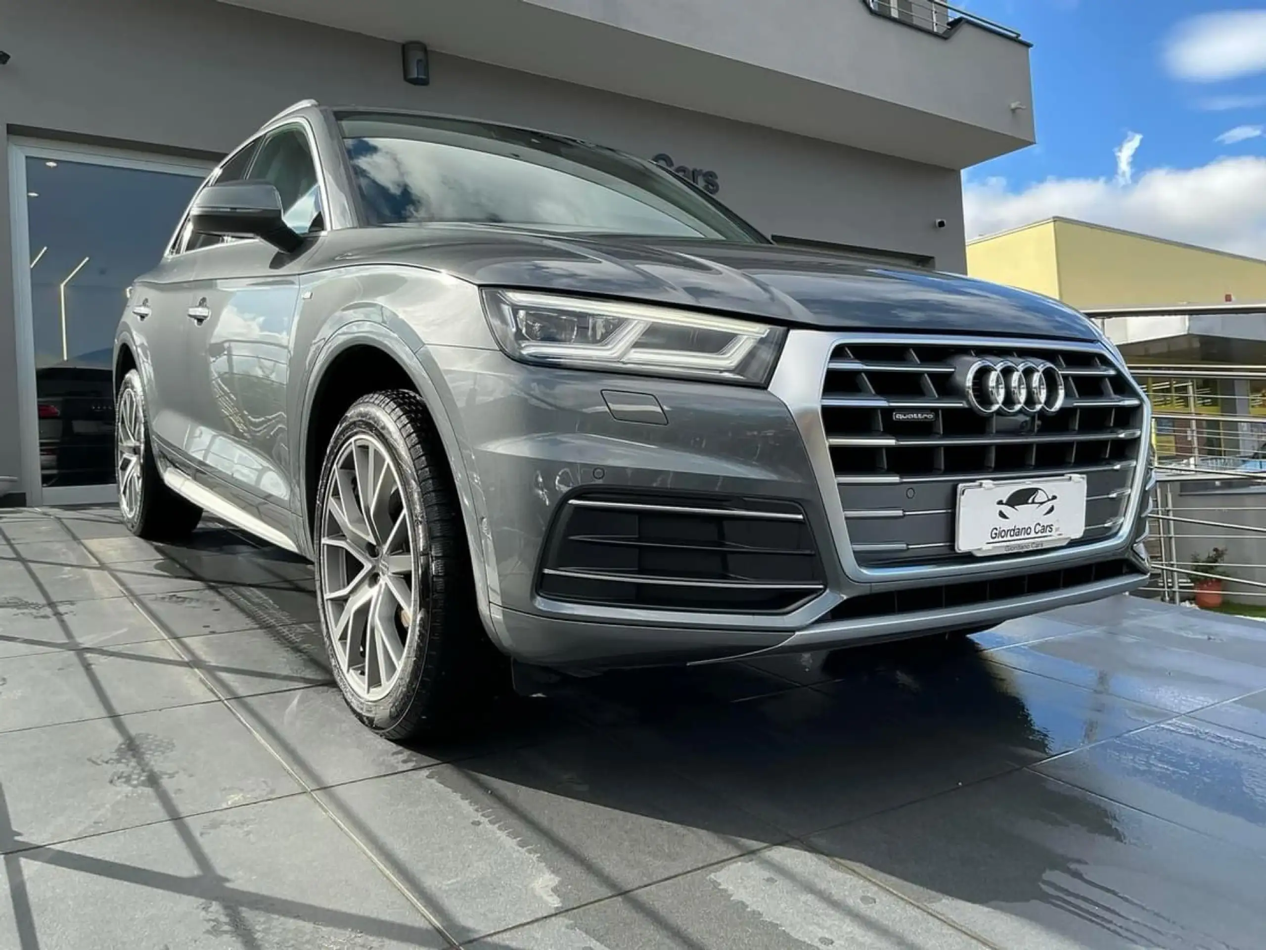 Audi - Q5