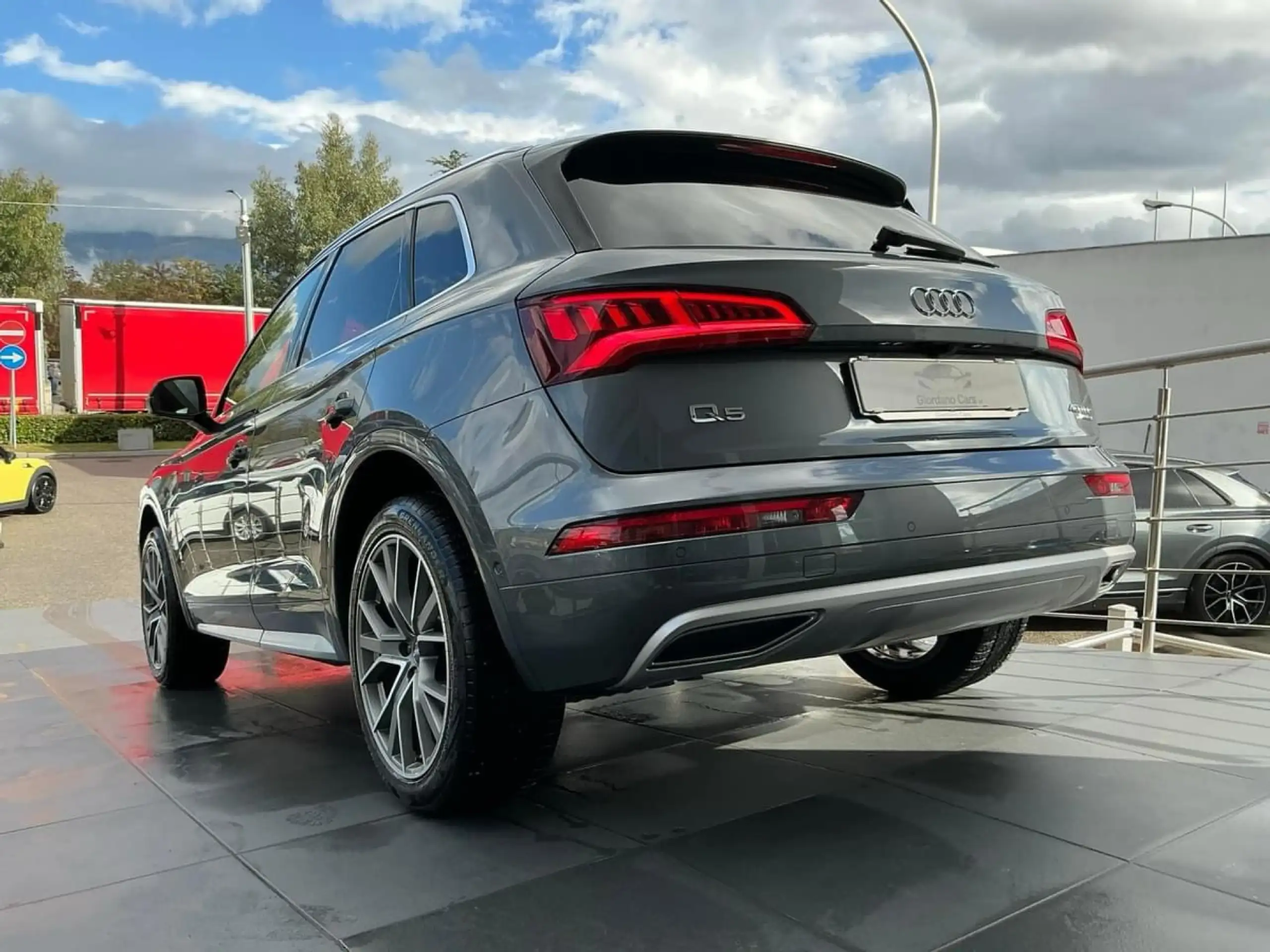 Audi - Q5