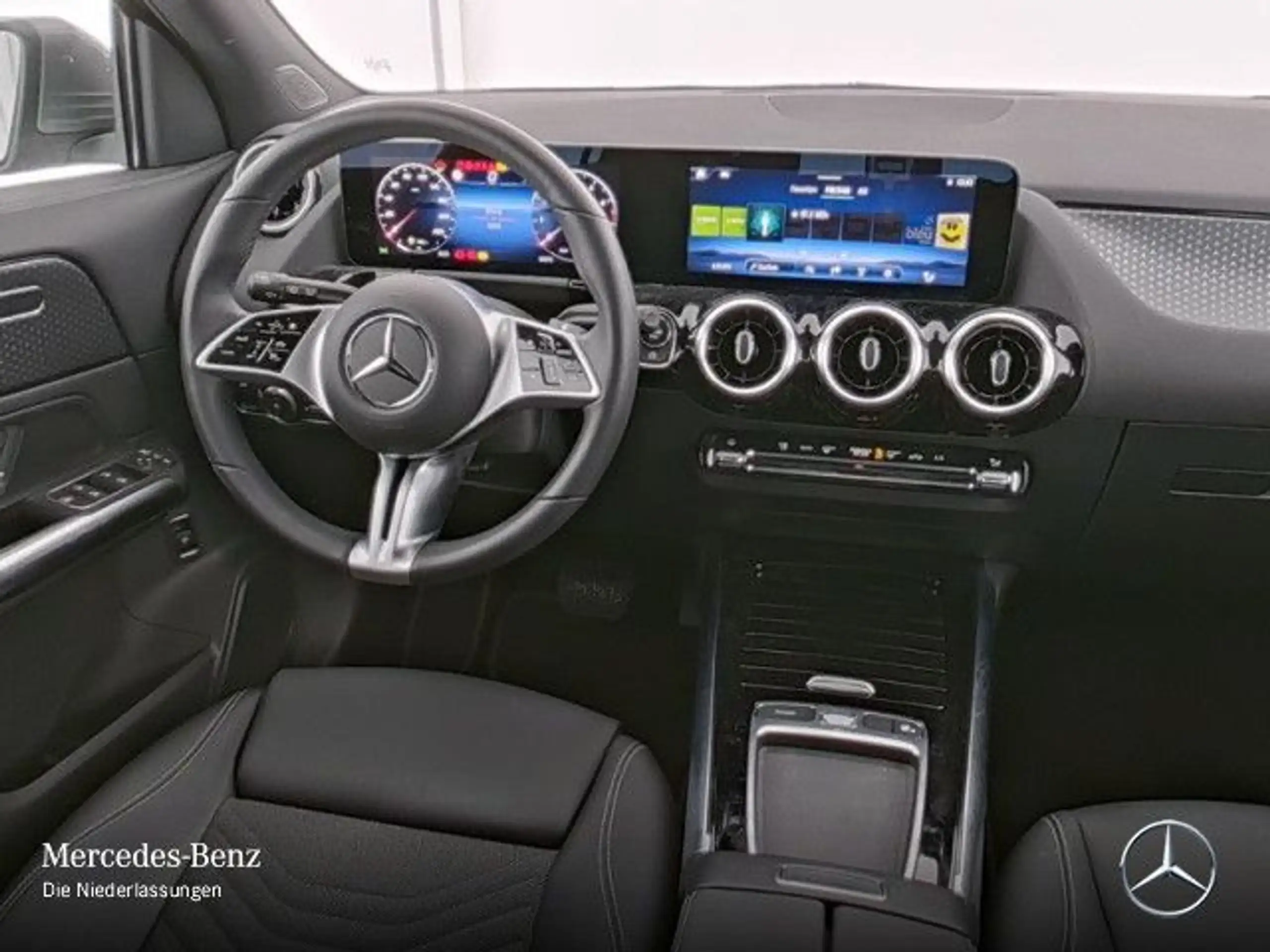 Mercedes-Benz - GLA 180