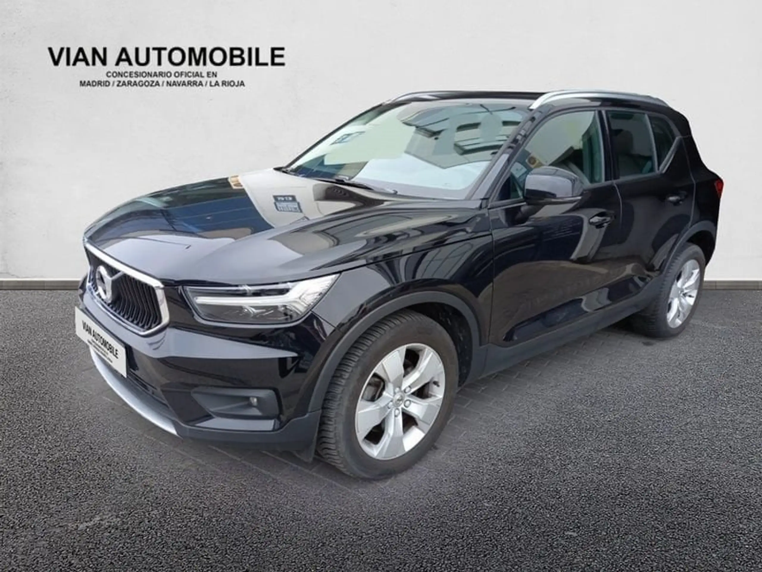 Volvo - XC40