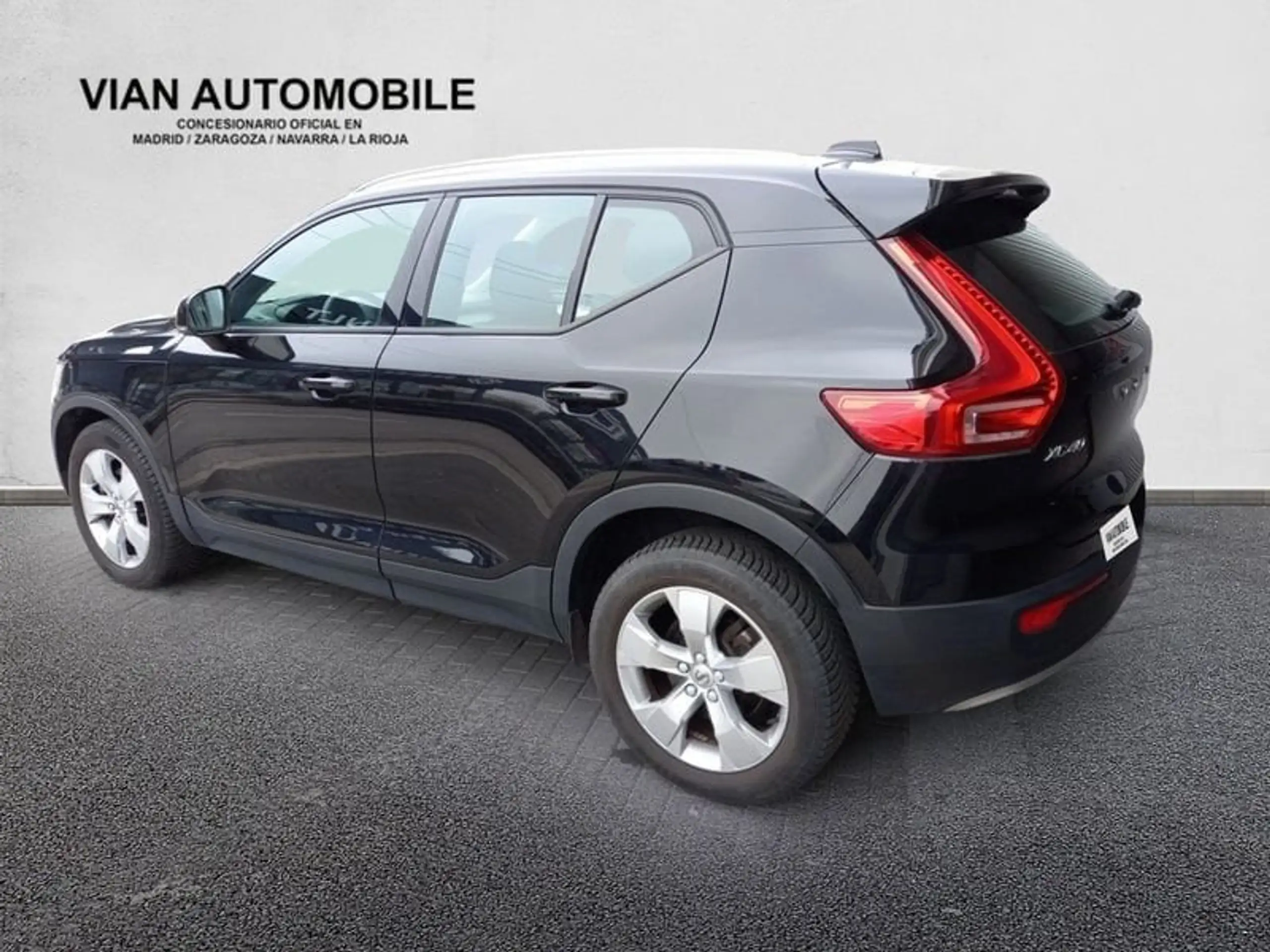 Volvo - XC40