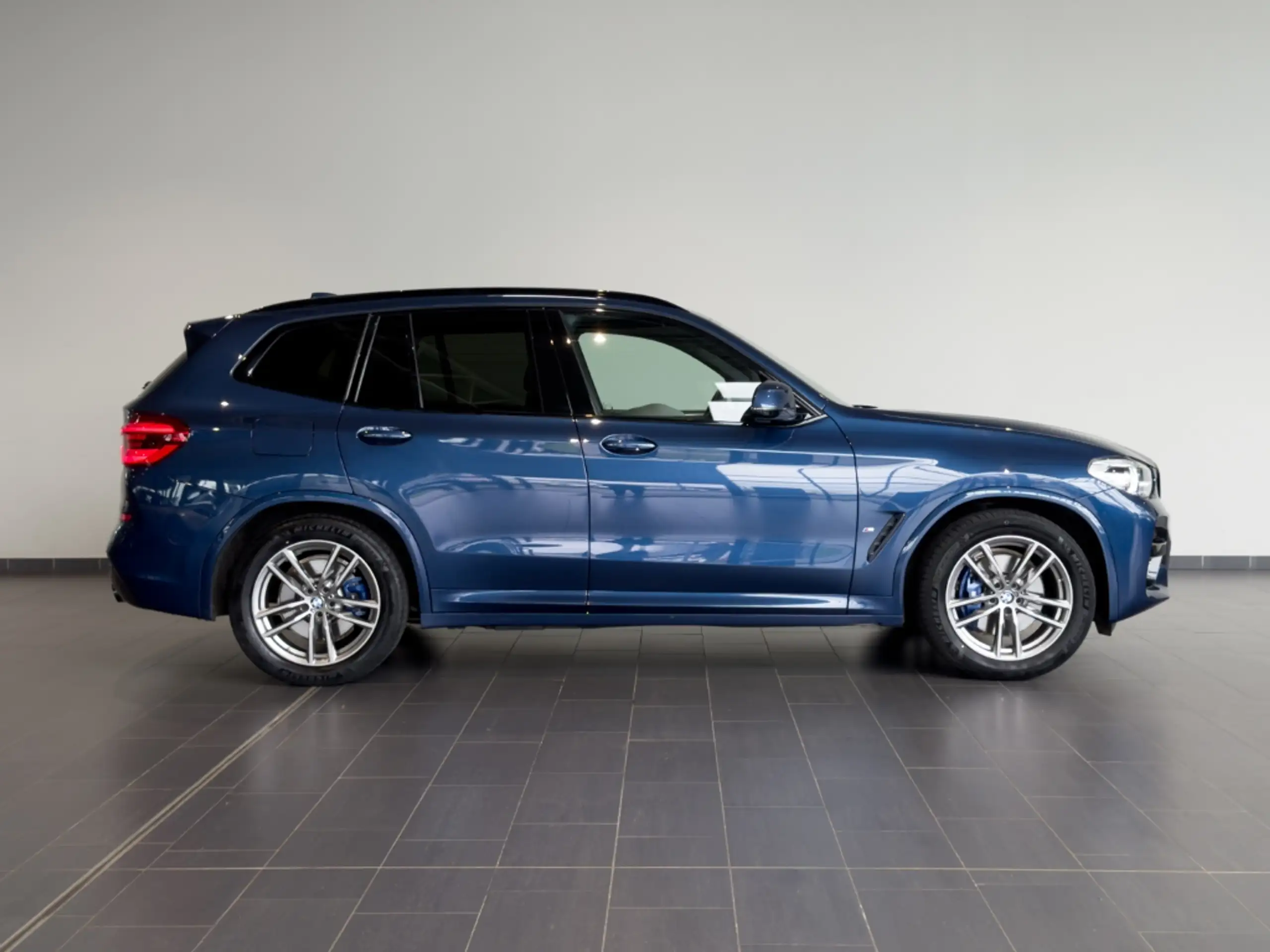 BMW - X3