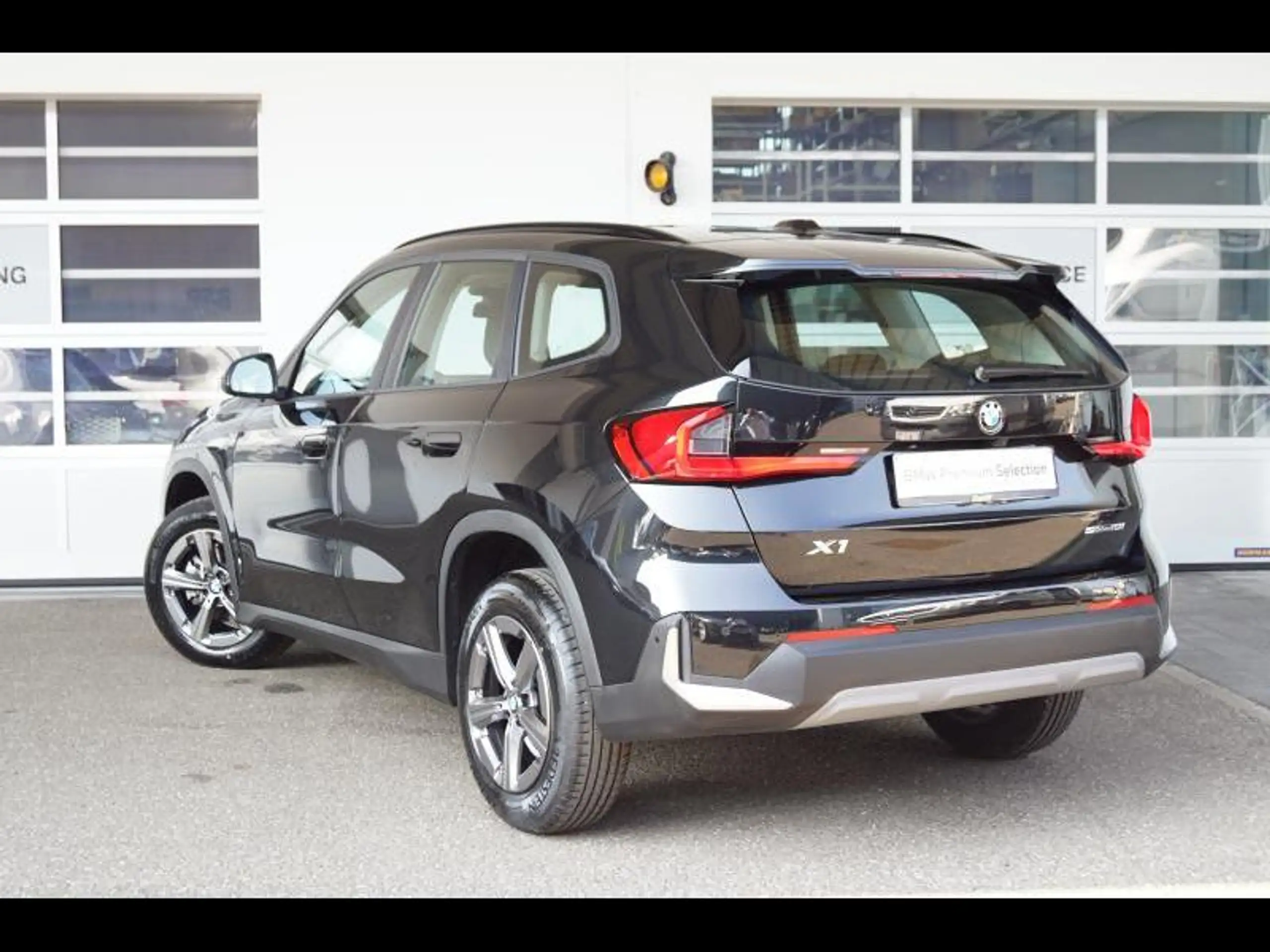 BMW - X1