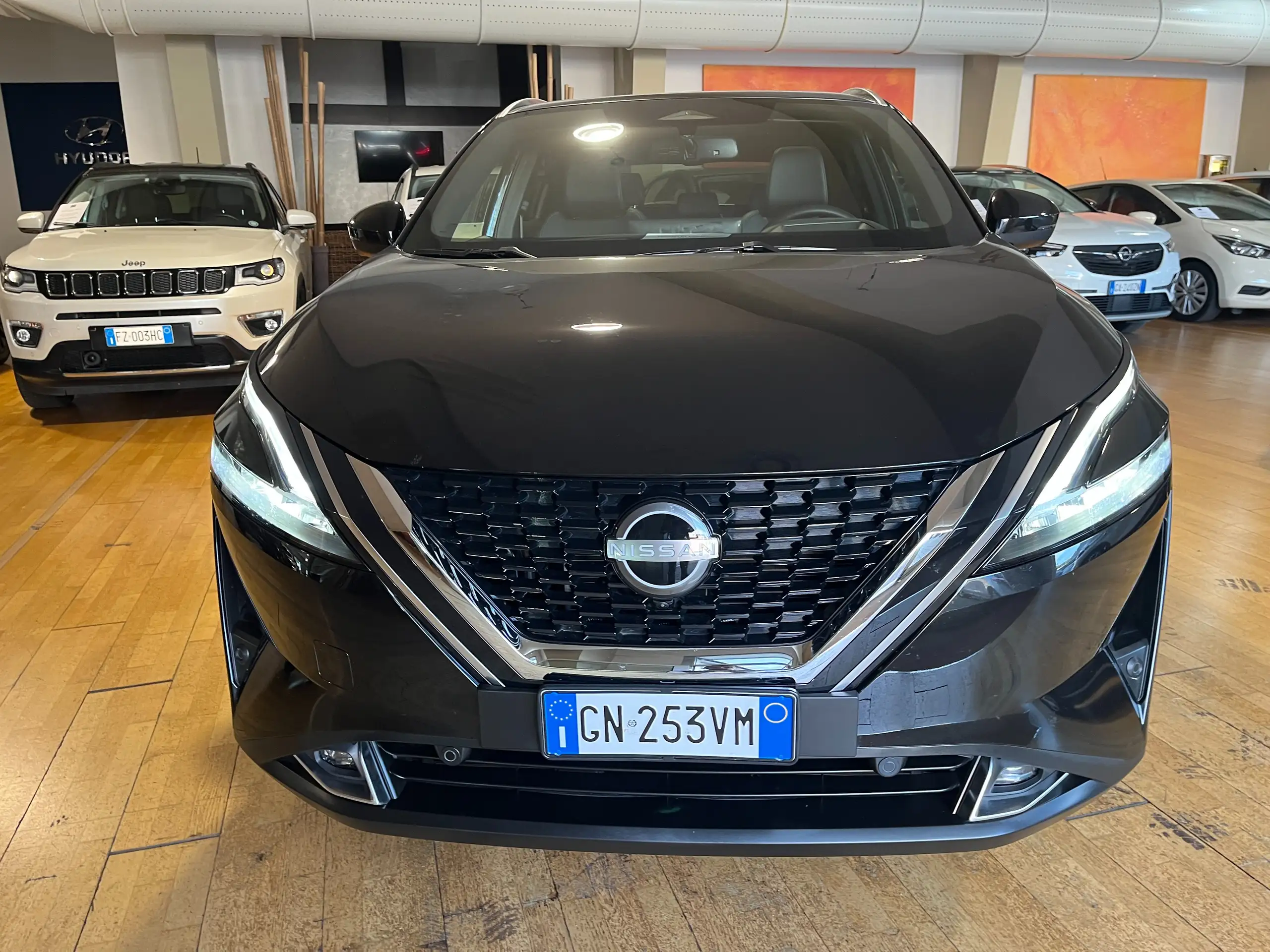 Nissan - Qashqai