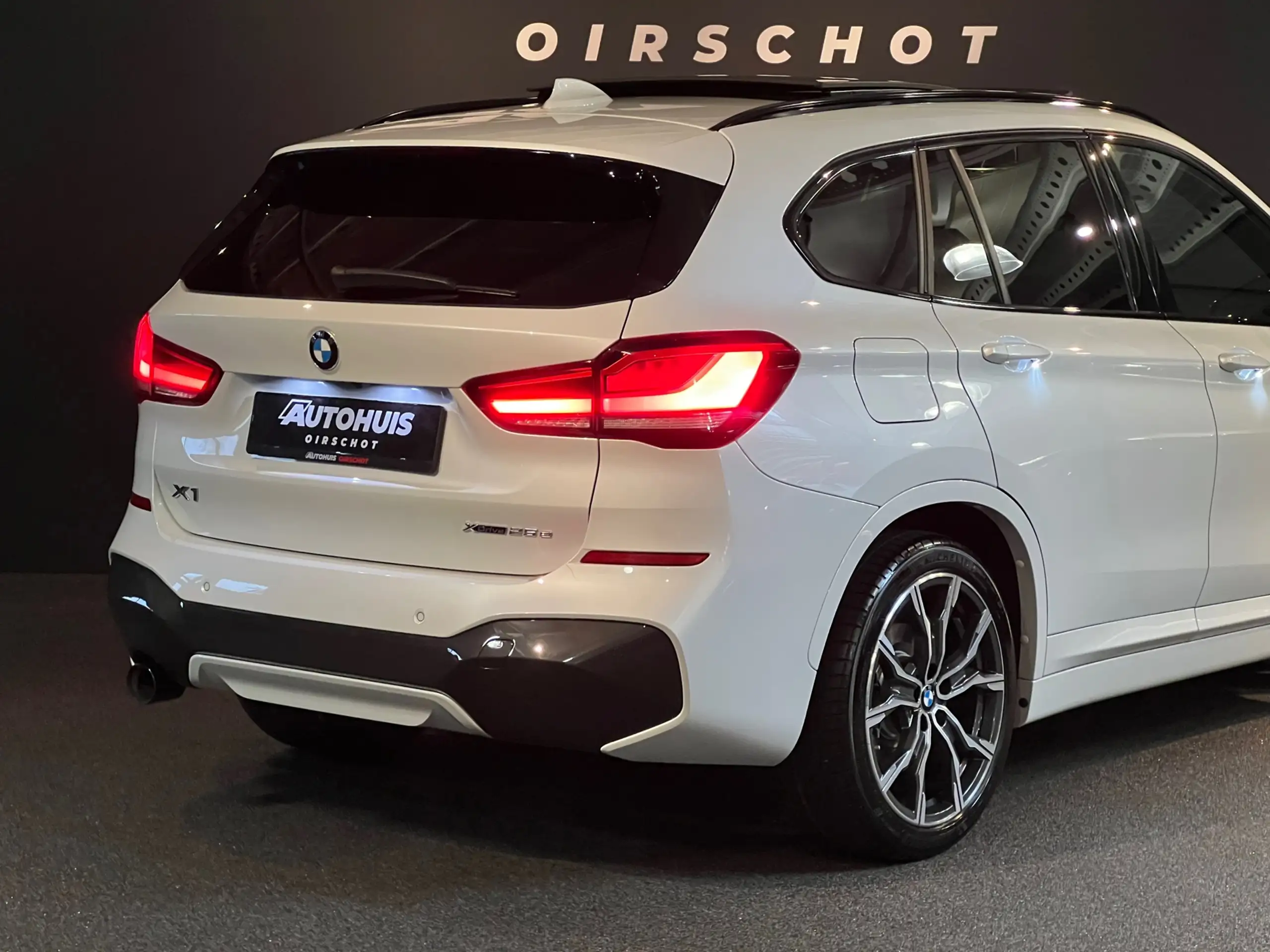 BMW - X1