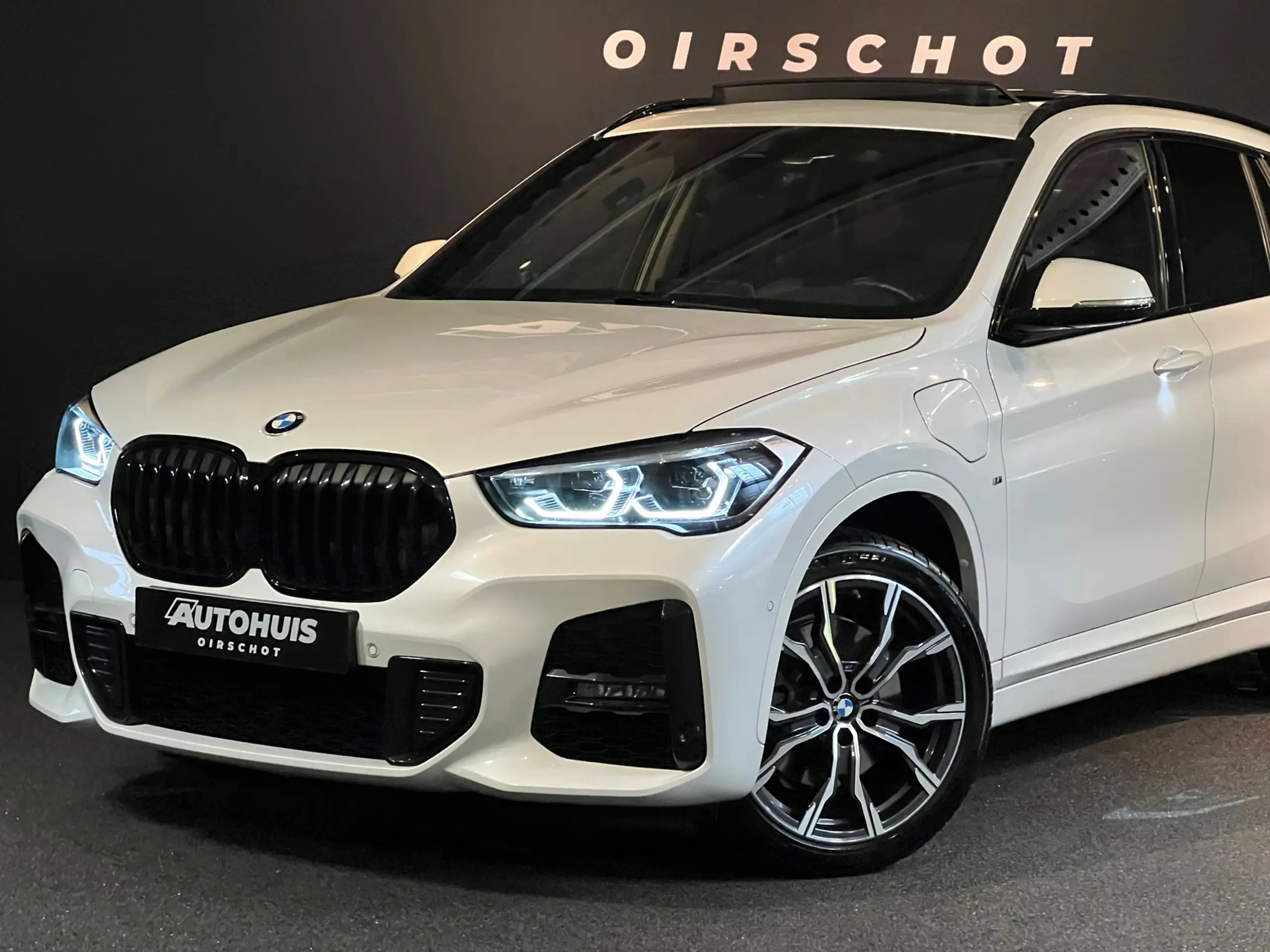 BMW - X1