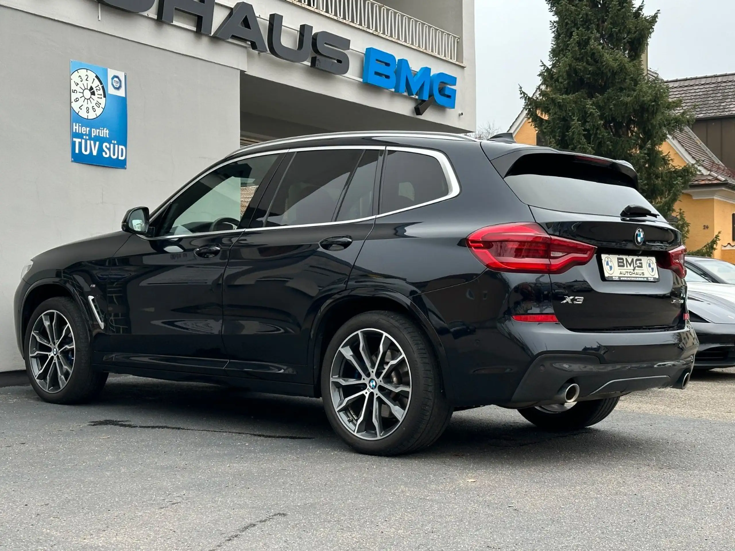 BMW - X3