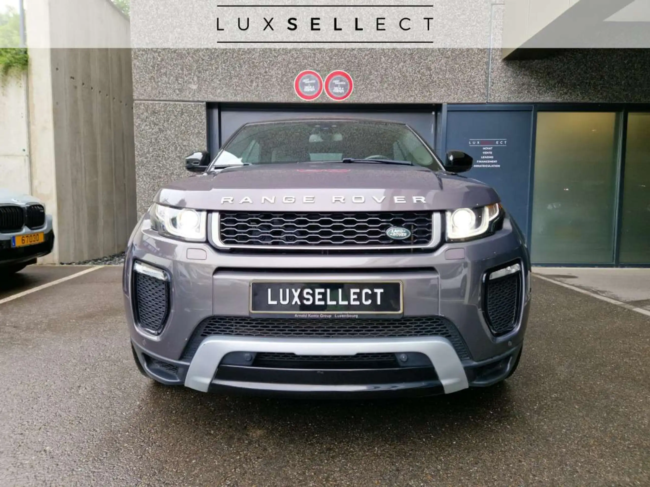 Land Rover - Range Rover Evoque