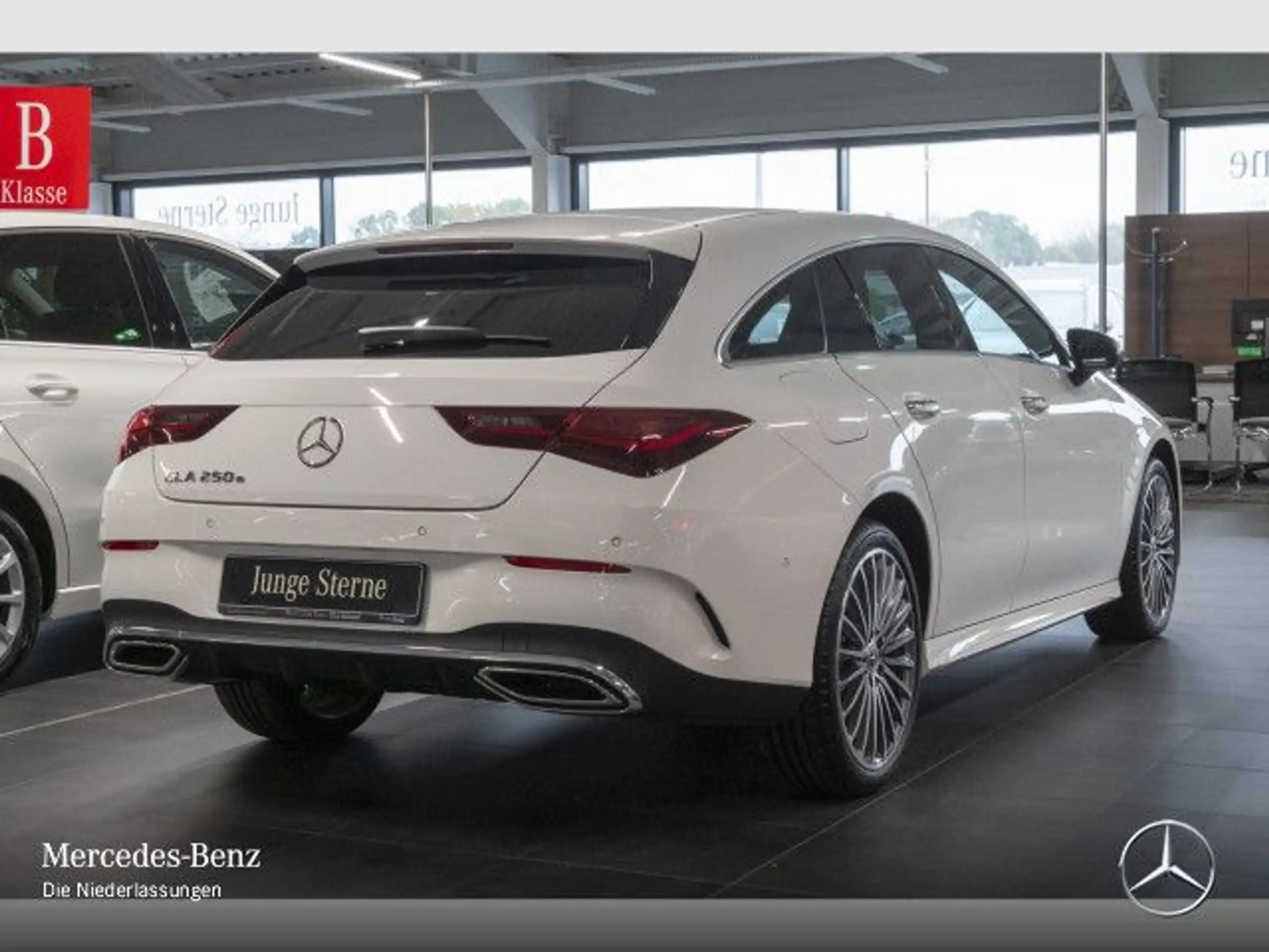 Mercedes-Benz - CLA 250