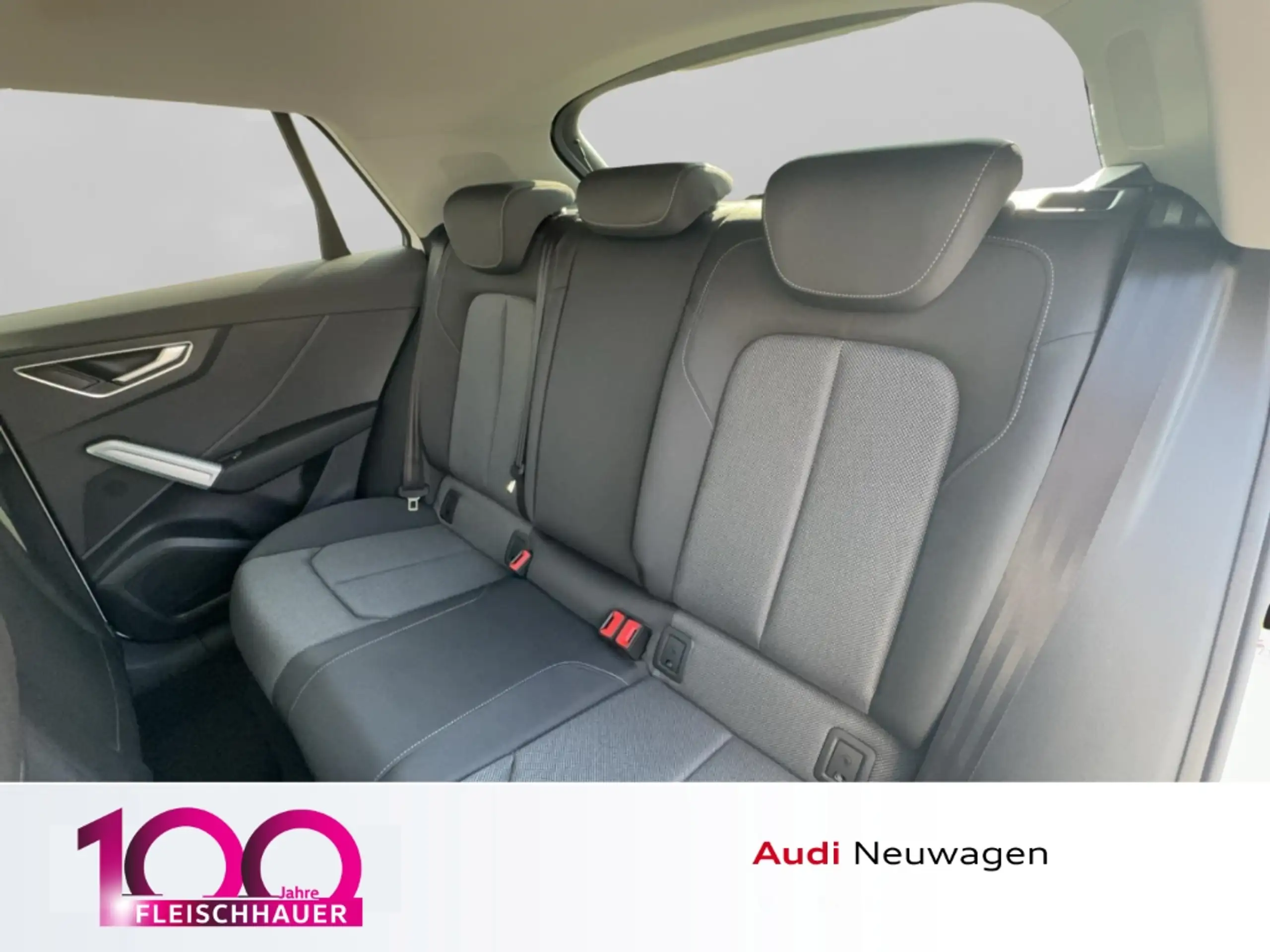 Audi - Q2