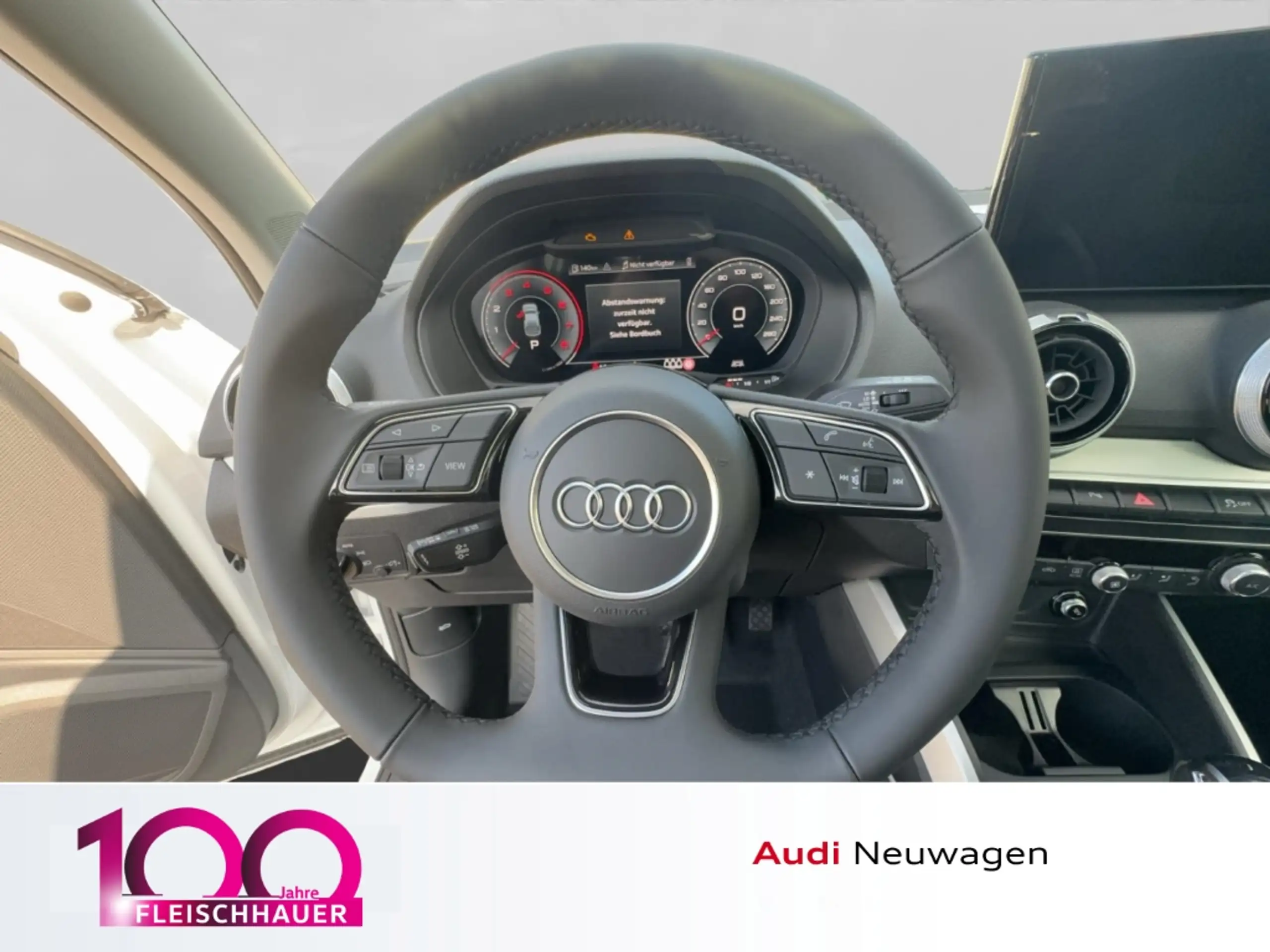 Audi - Q2