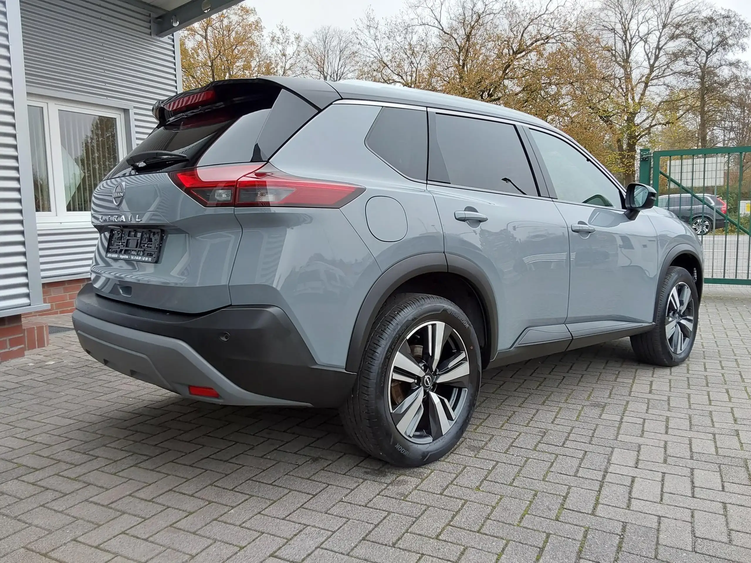 Nissan - X-Trail