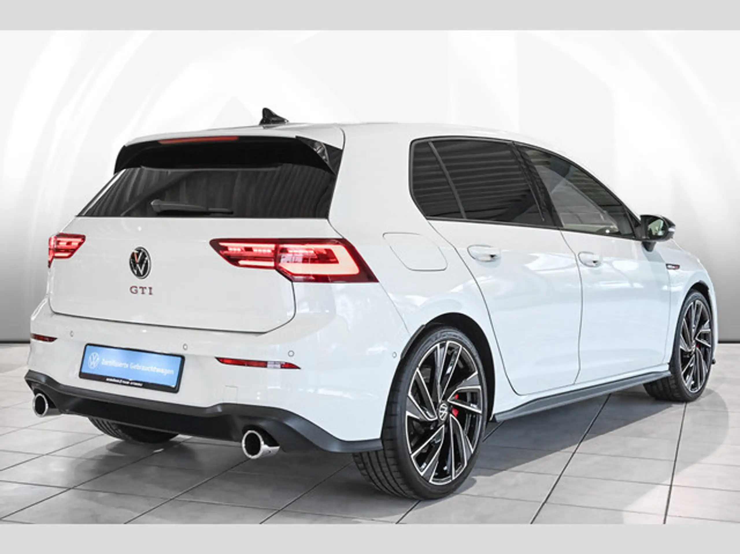 Volkswagen - Golf GTI