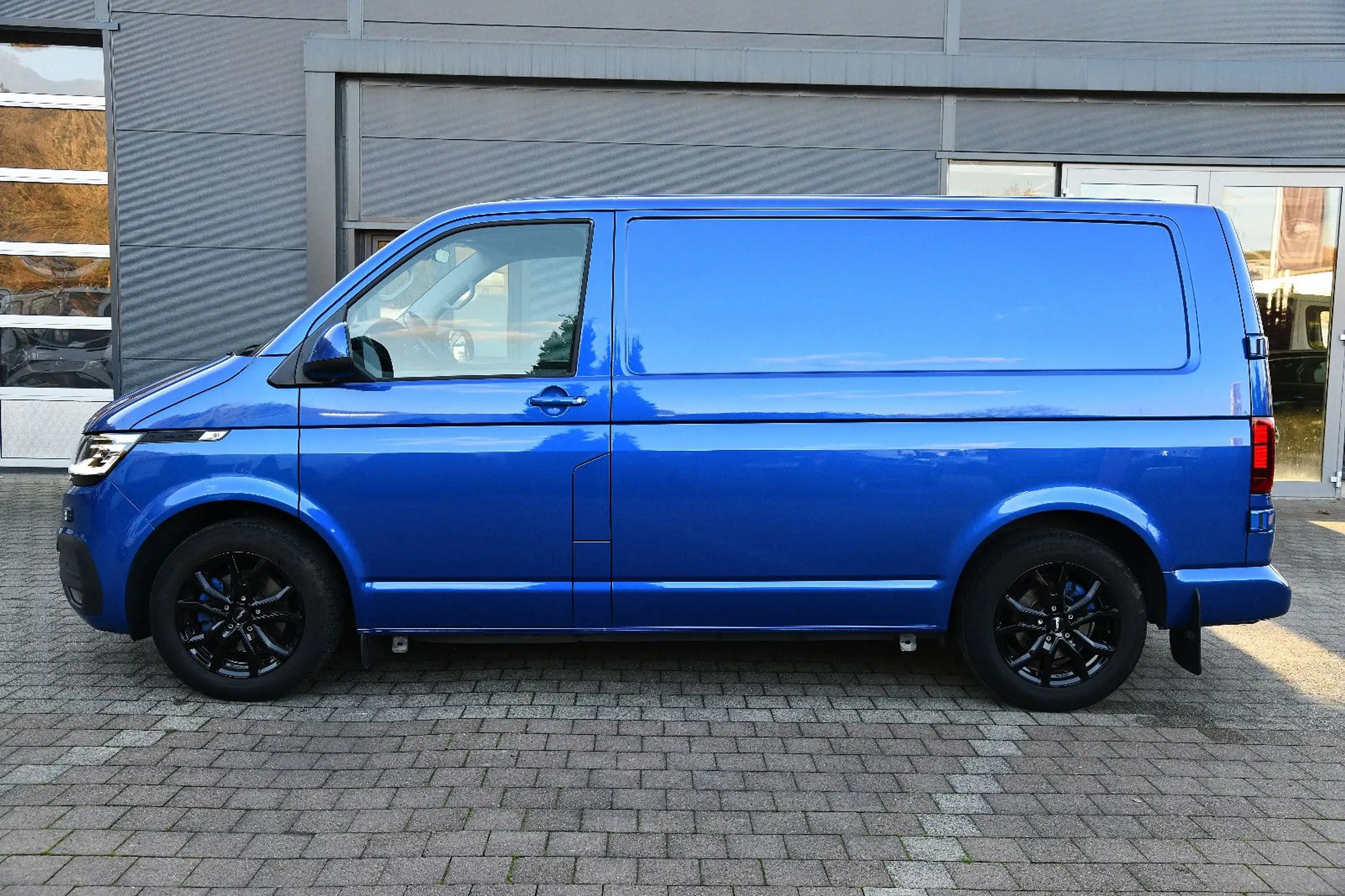 Volkswagen - T6 Transporter