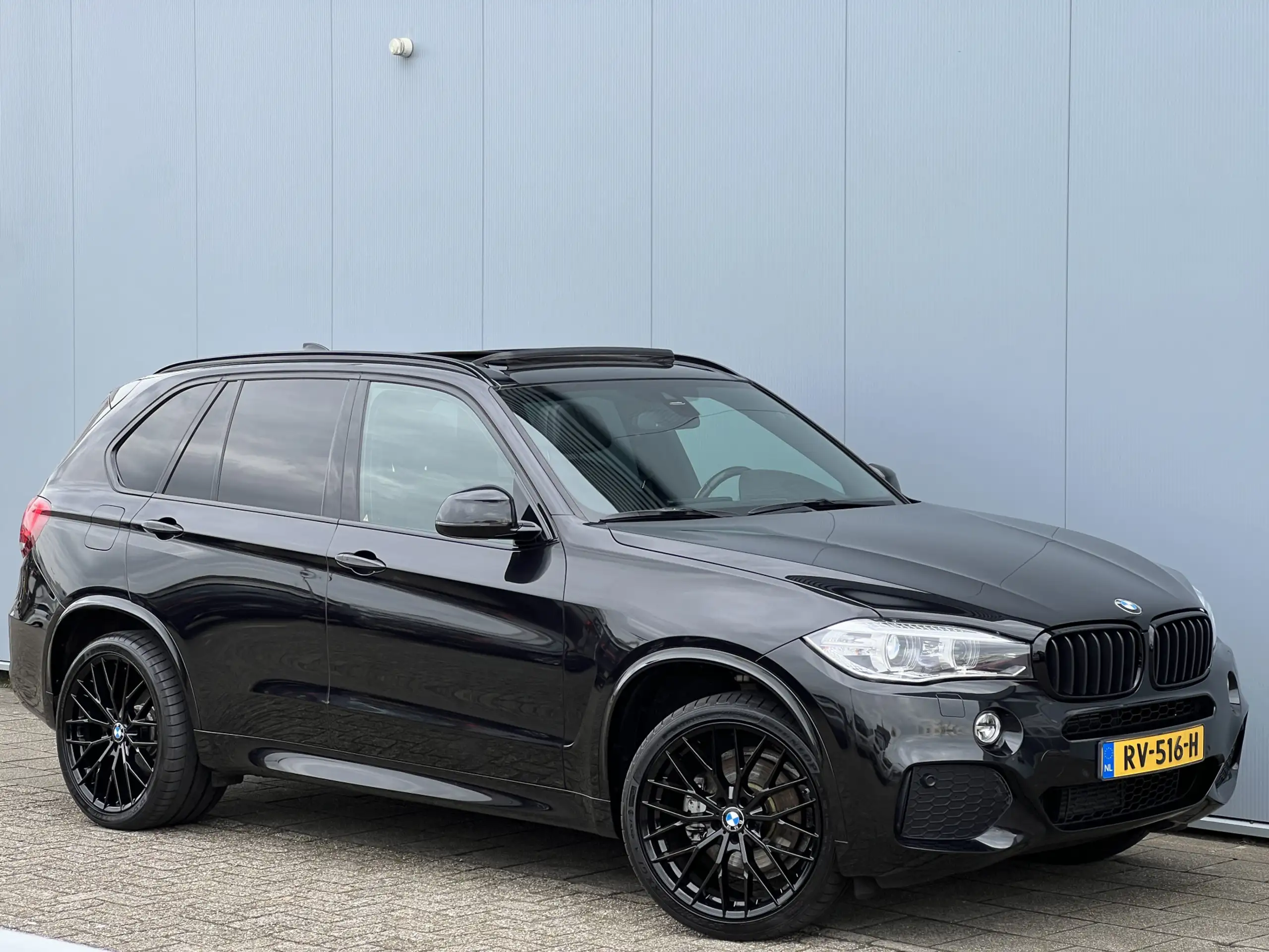 BMW - X5