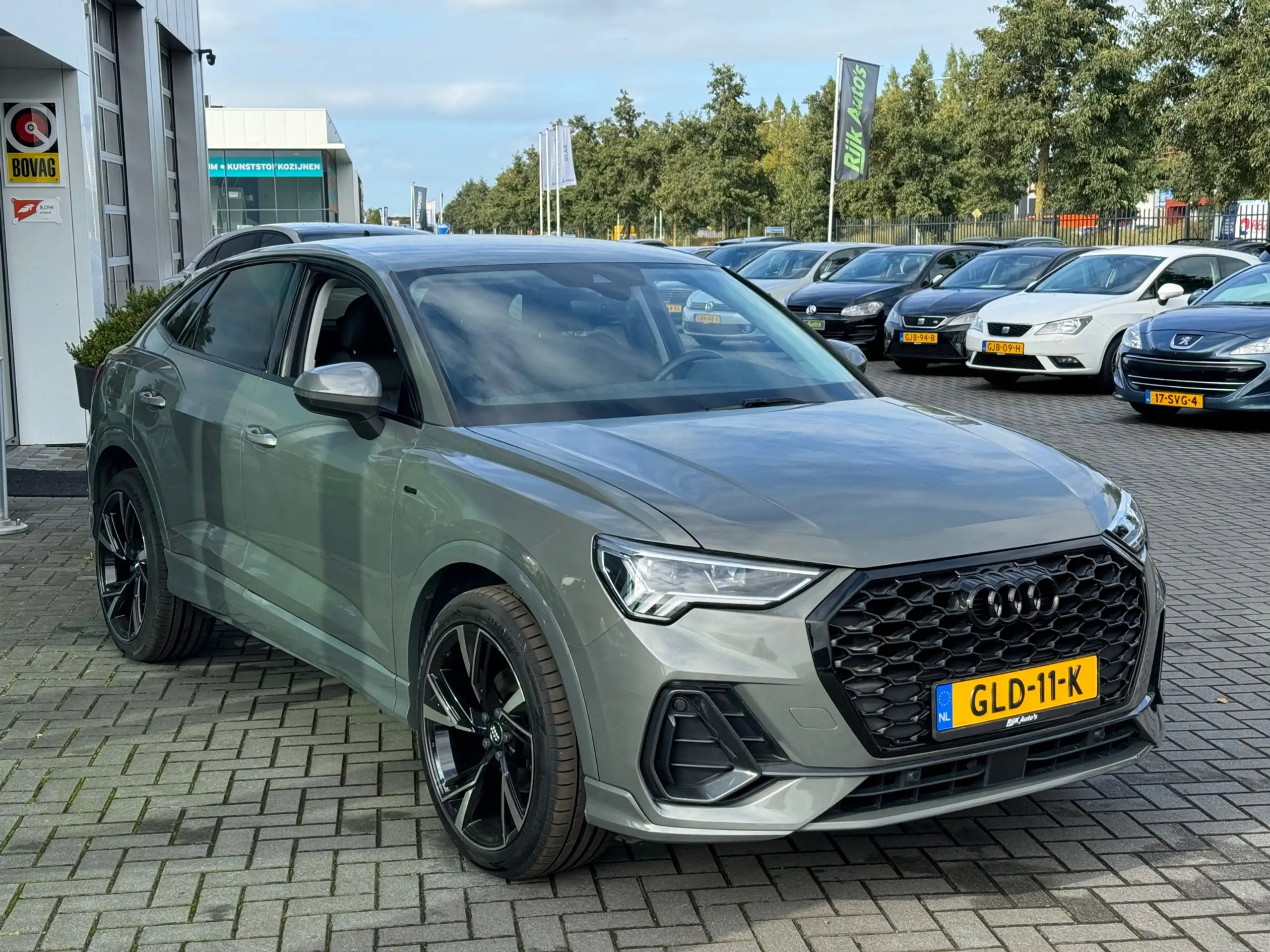 Audi - Q3