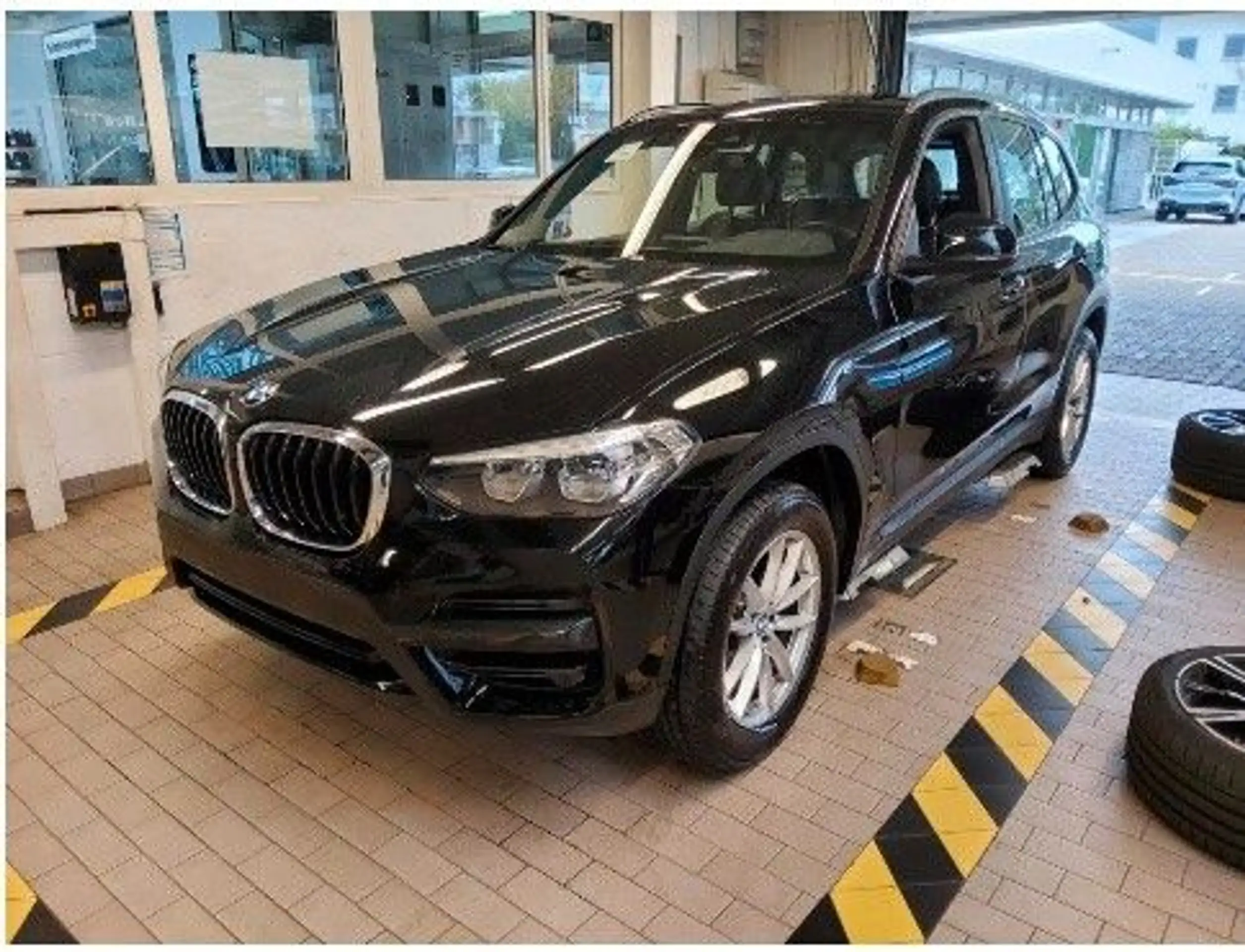 BMW - X3