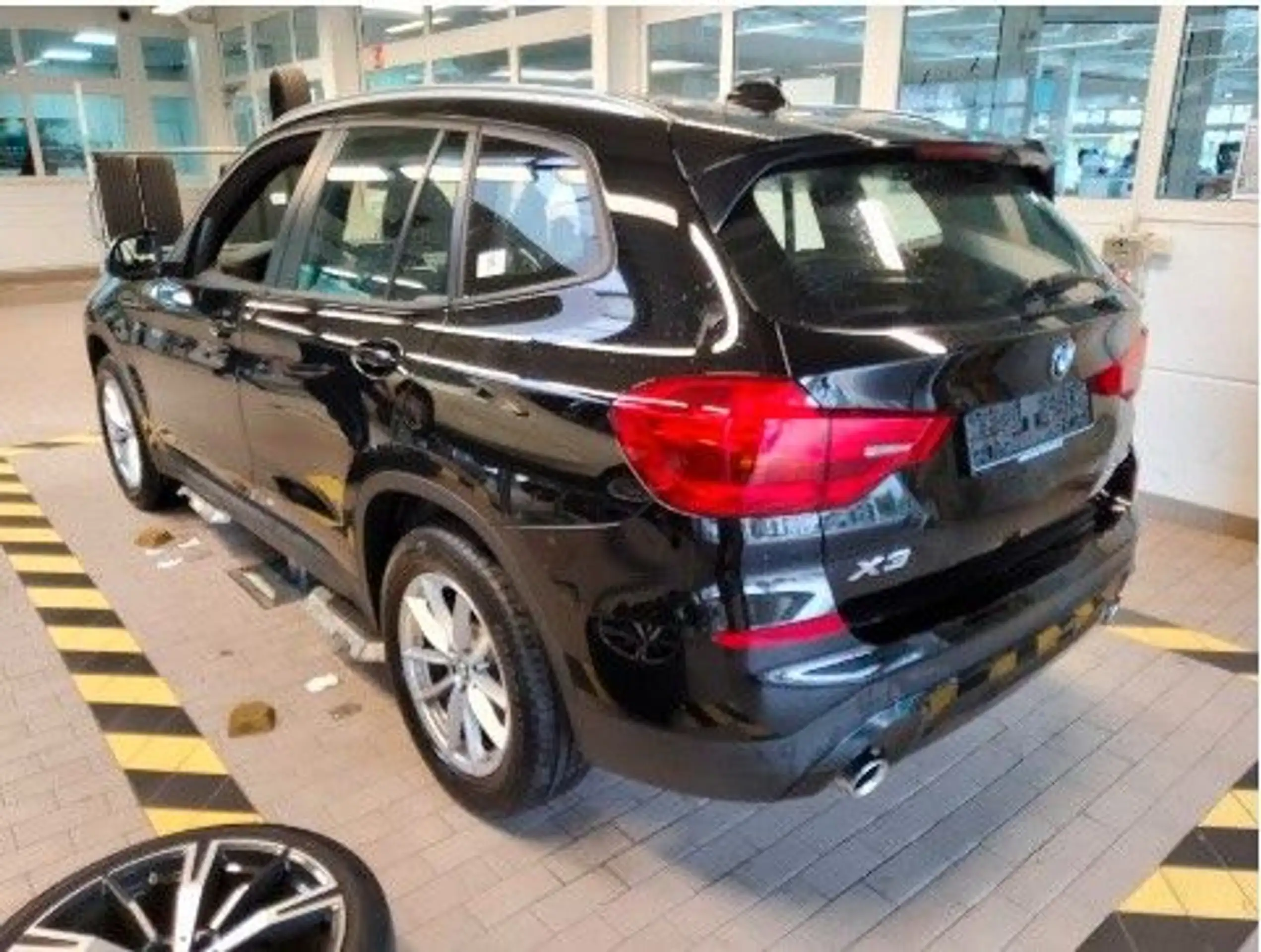 BMW - X3