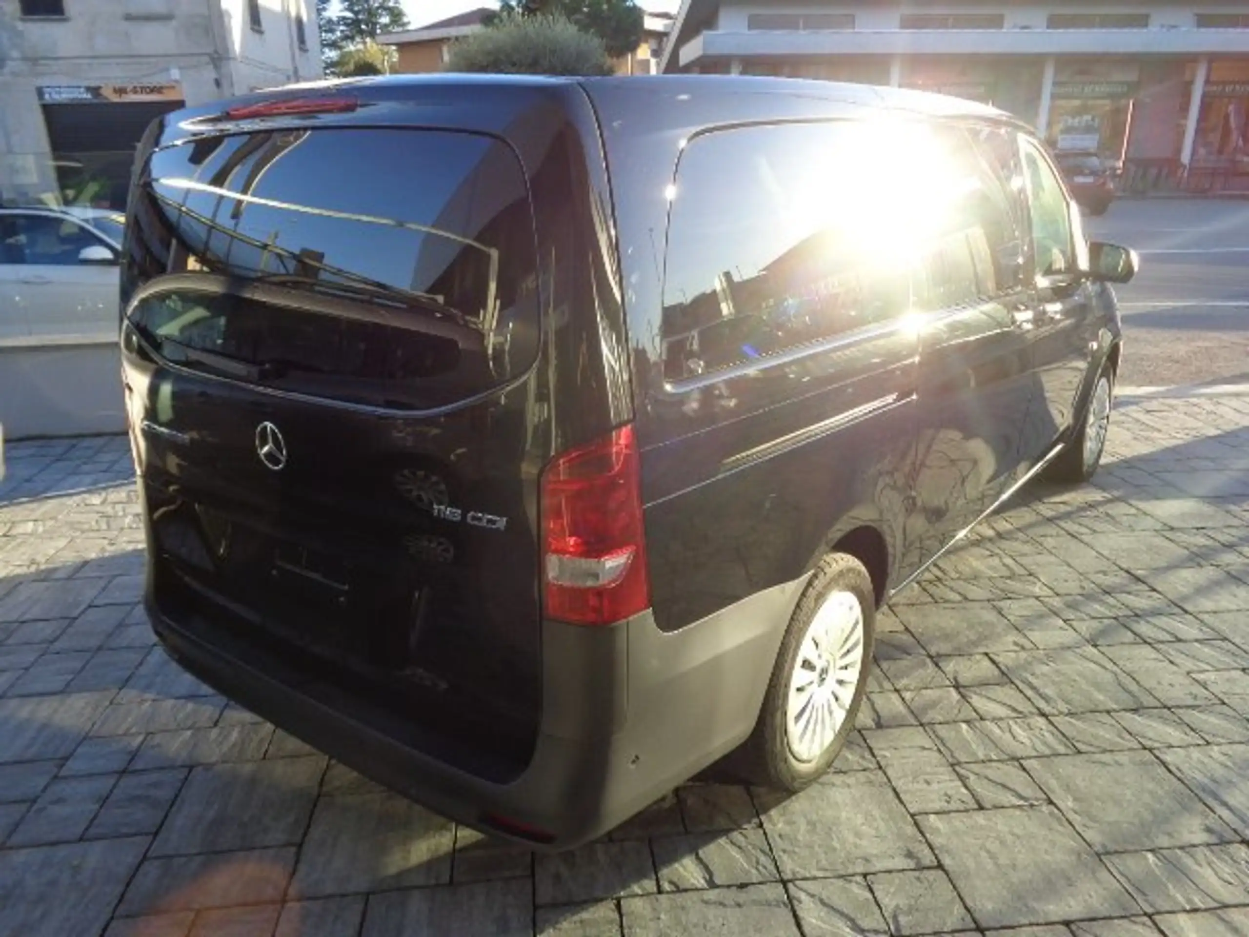 Mercedes-Benz - Vito