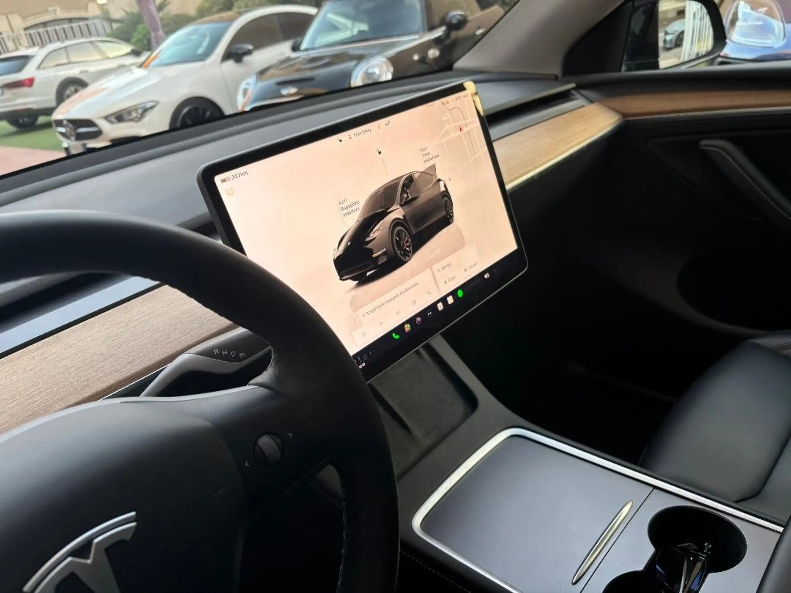 Tesla - Model Y