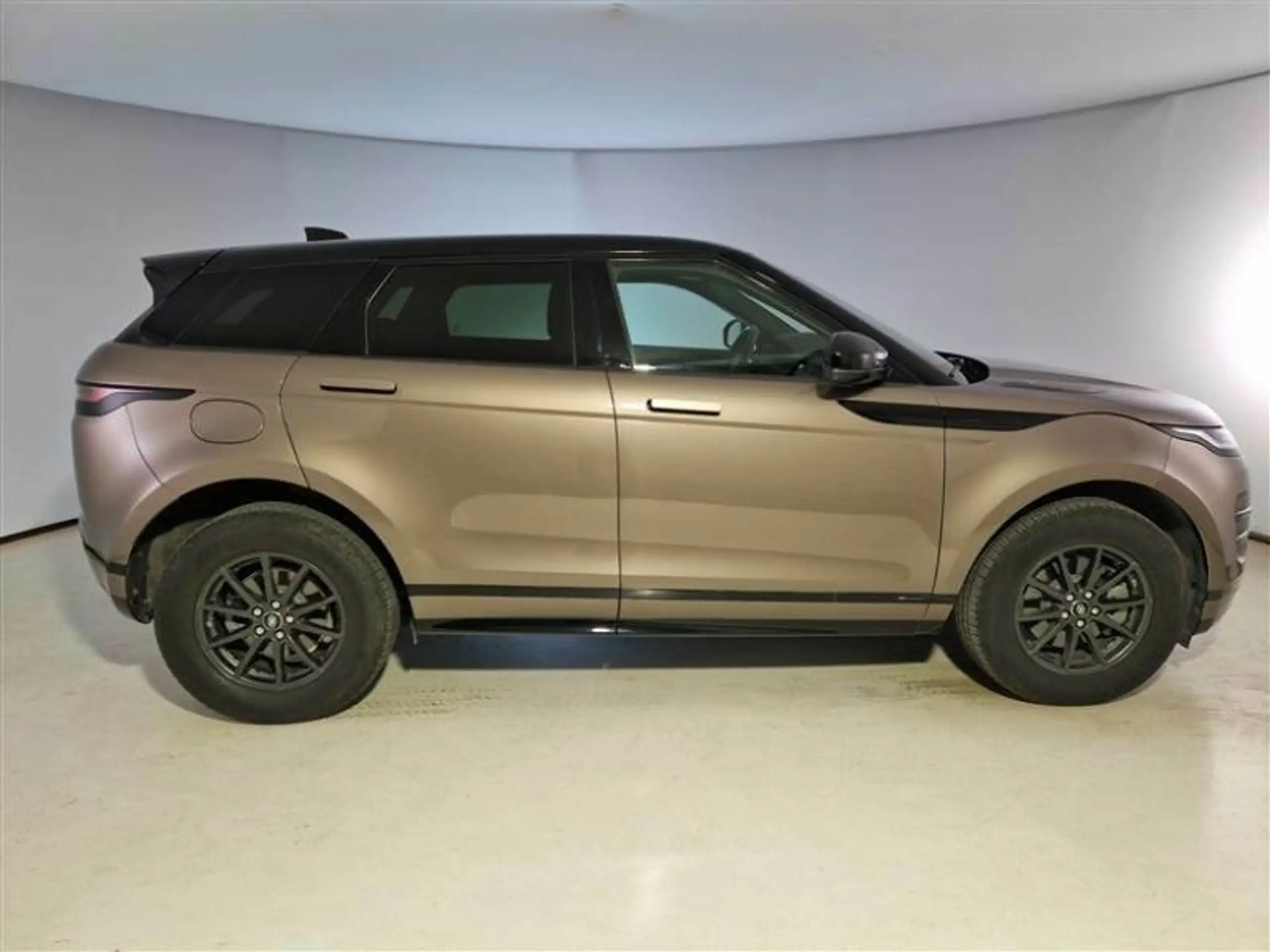 Land Rover - Range Rover Evoque