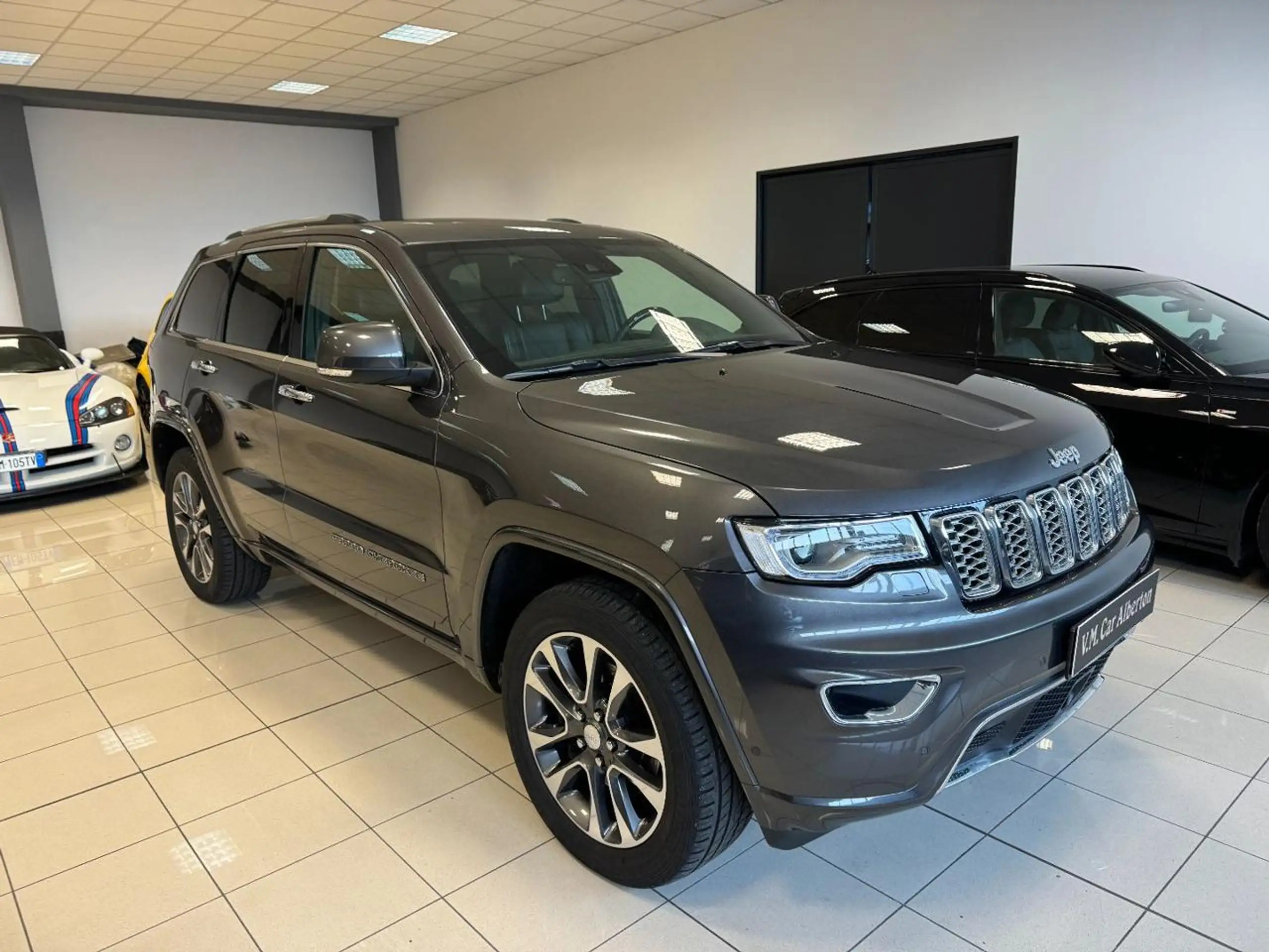 Jeep - Grand Cherokee