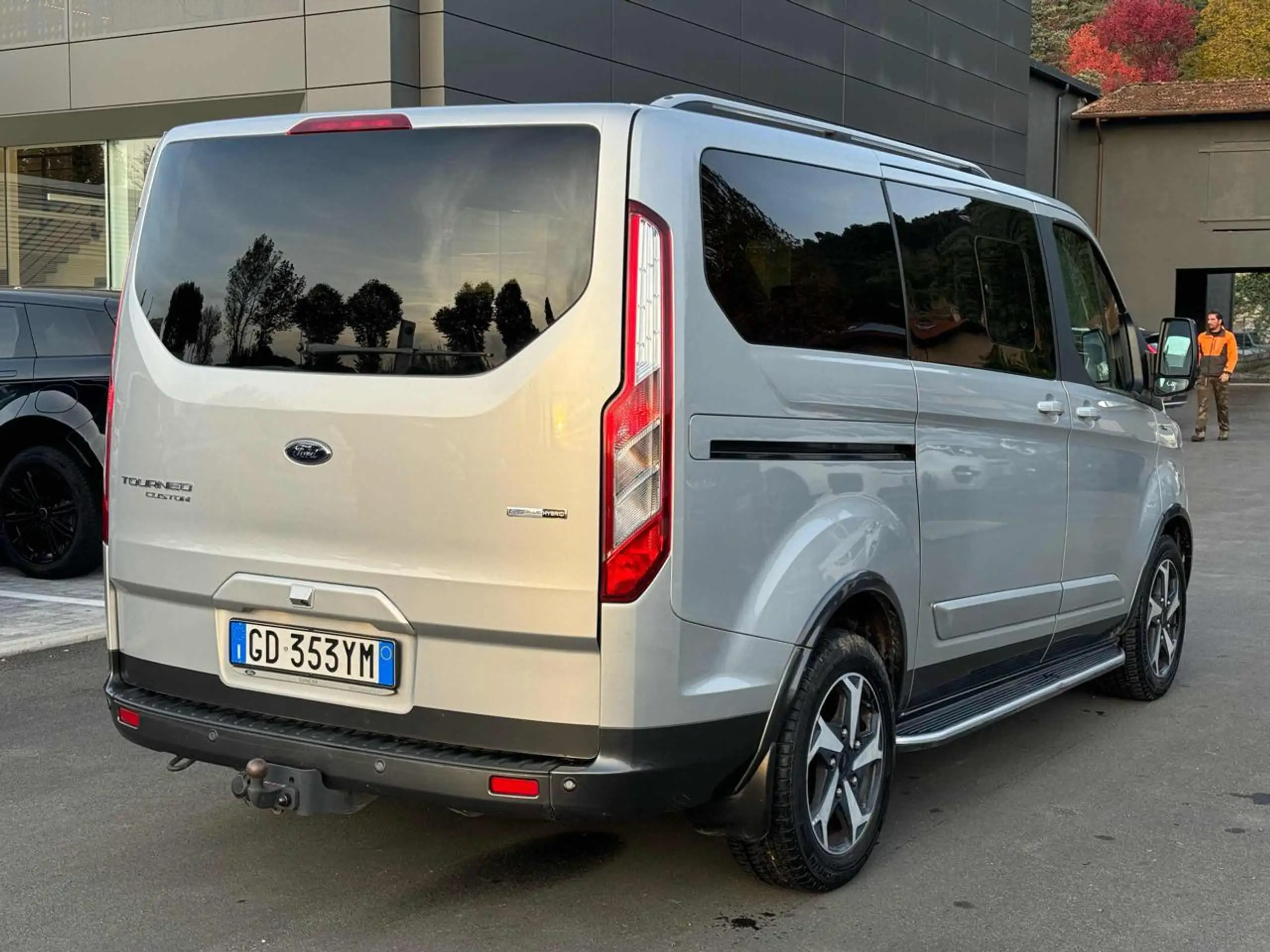 Ford - Tourneo Custom