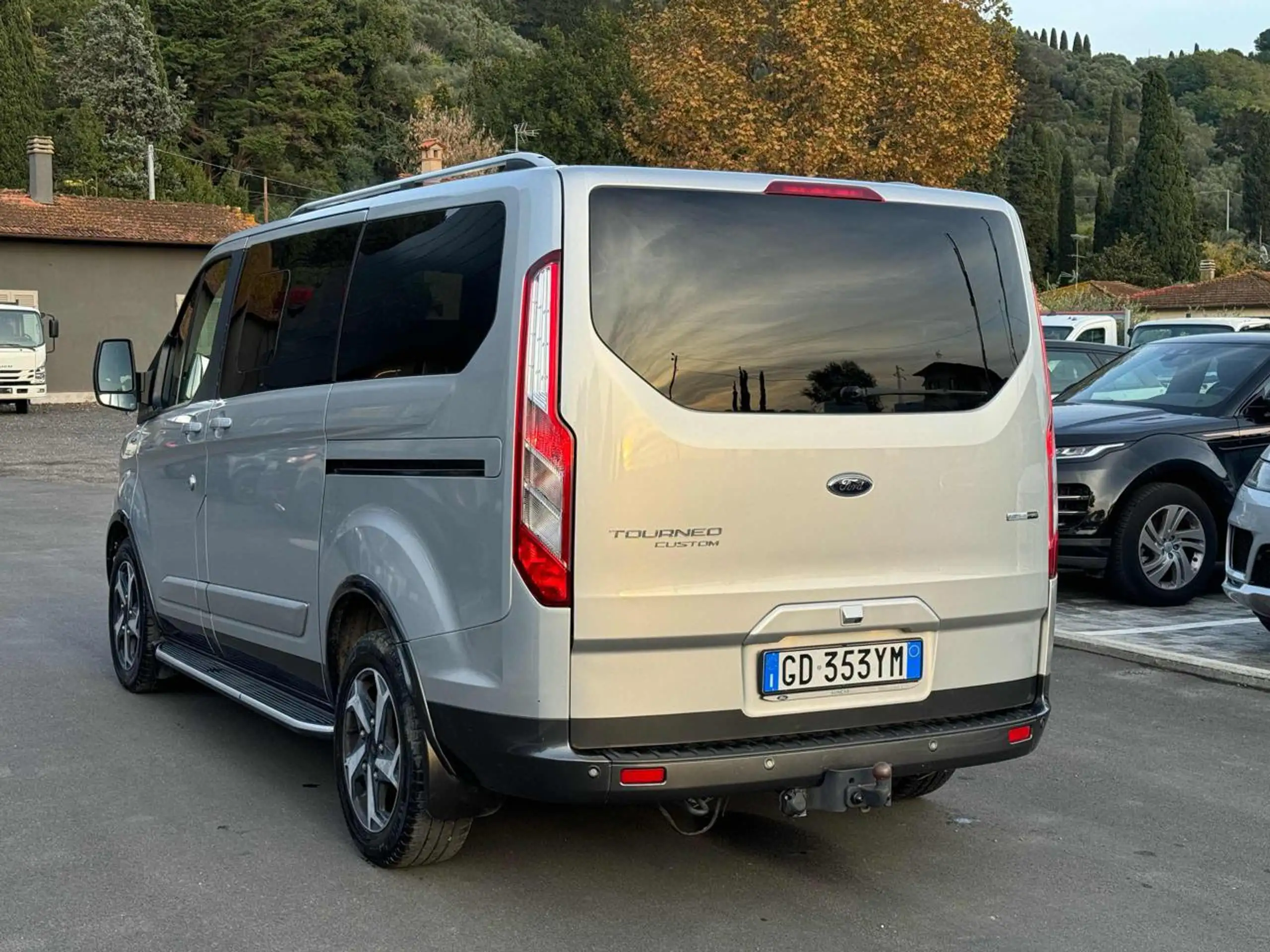 Ford - Tourneo Custom