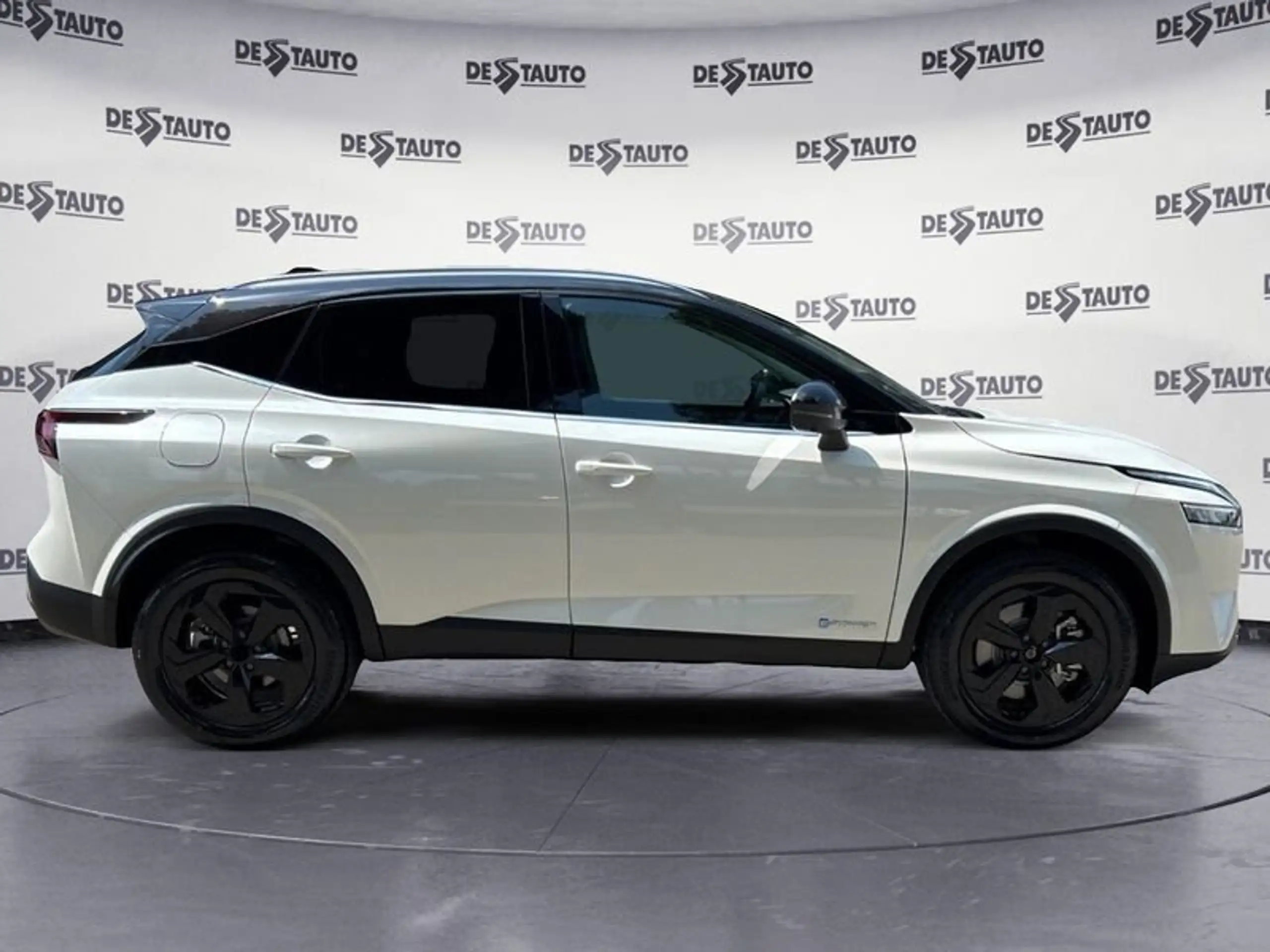 Nissan - Qashqai