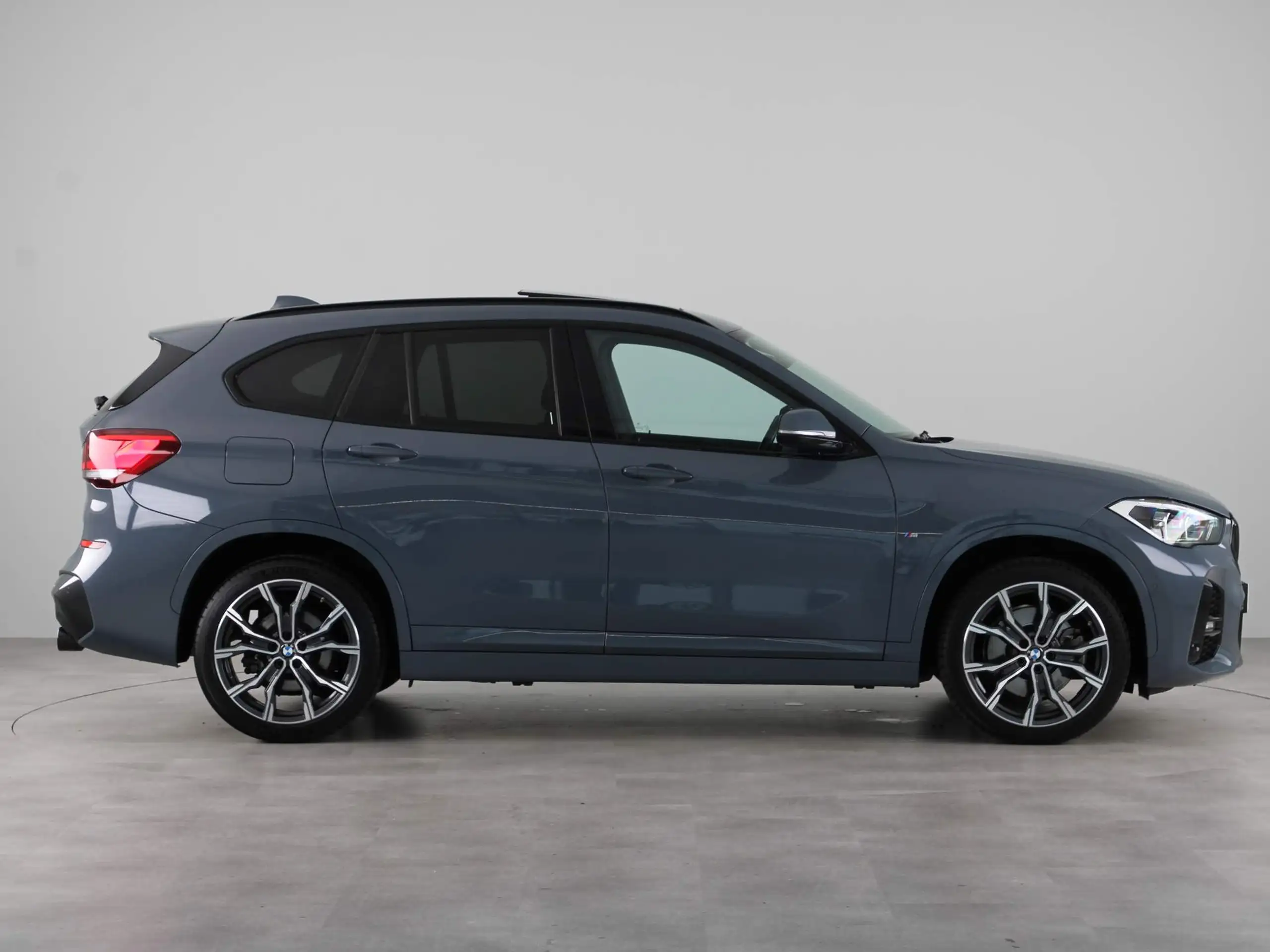 BMW - X1