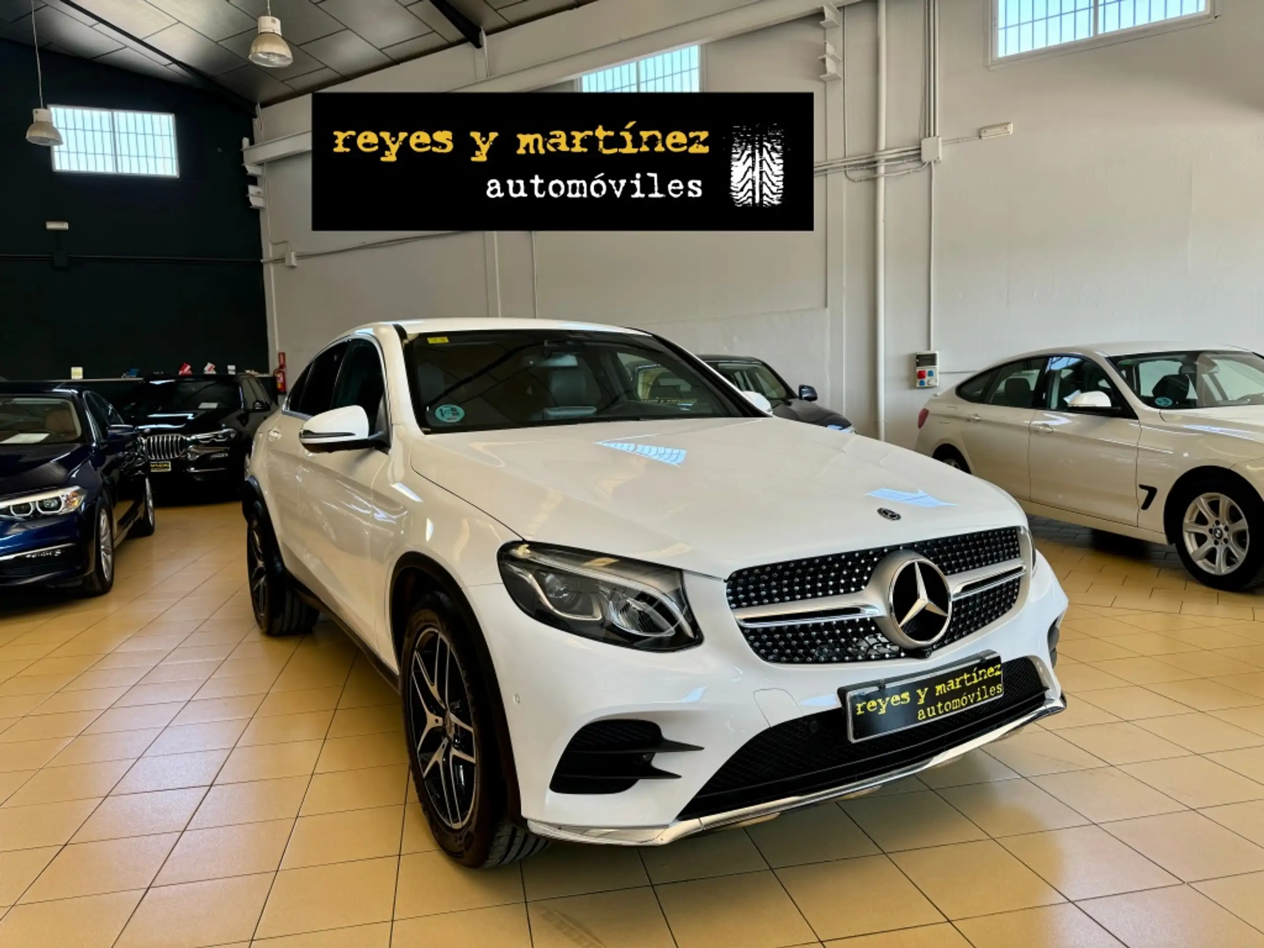 Mercedes-Benz - GLC 220