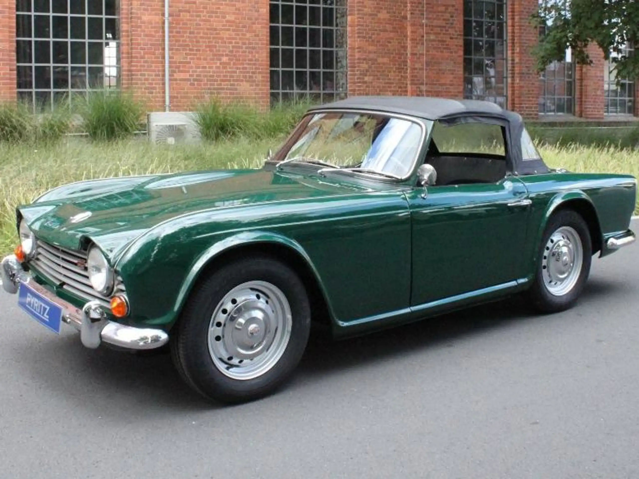 Triumph - TR4