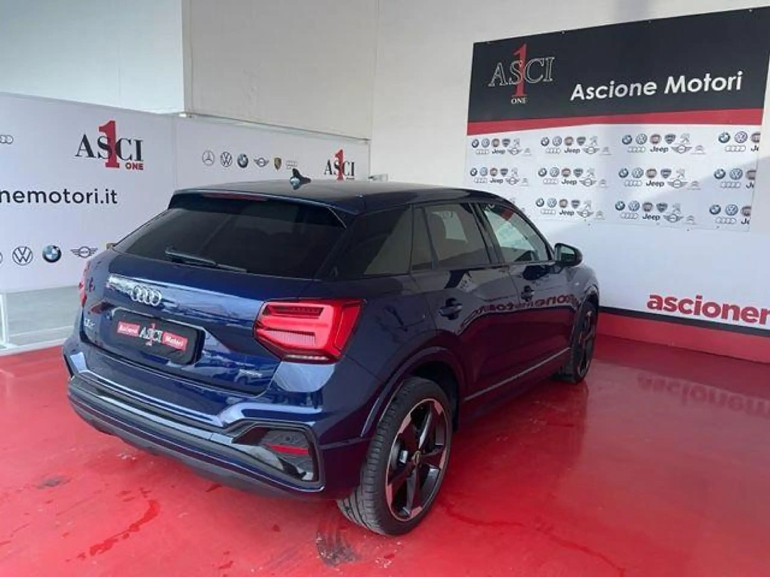 Audi - Q2