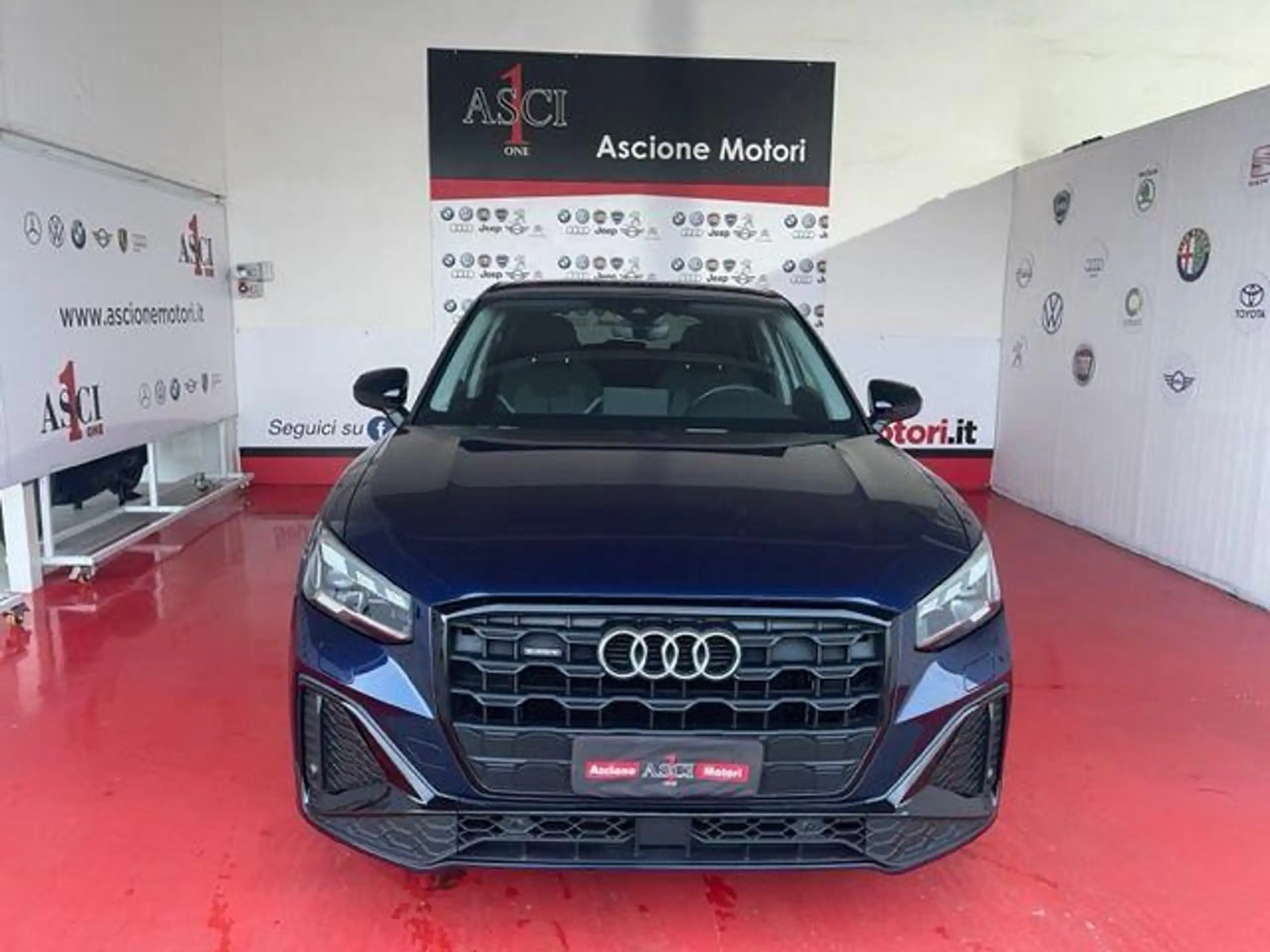 Audi - Q2