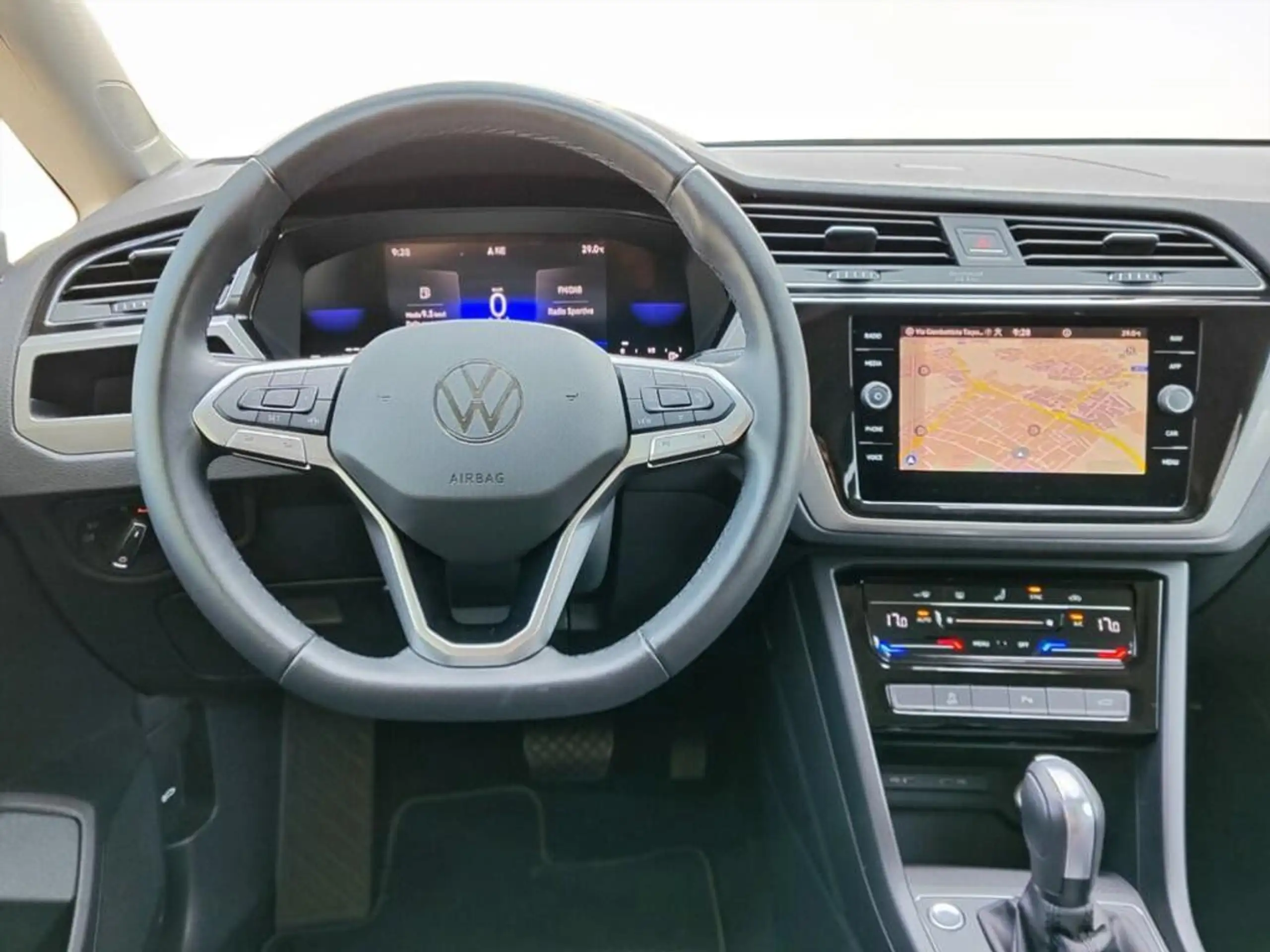 Volkswagen - Touran