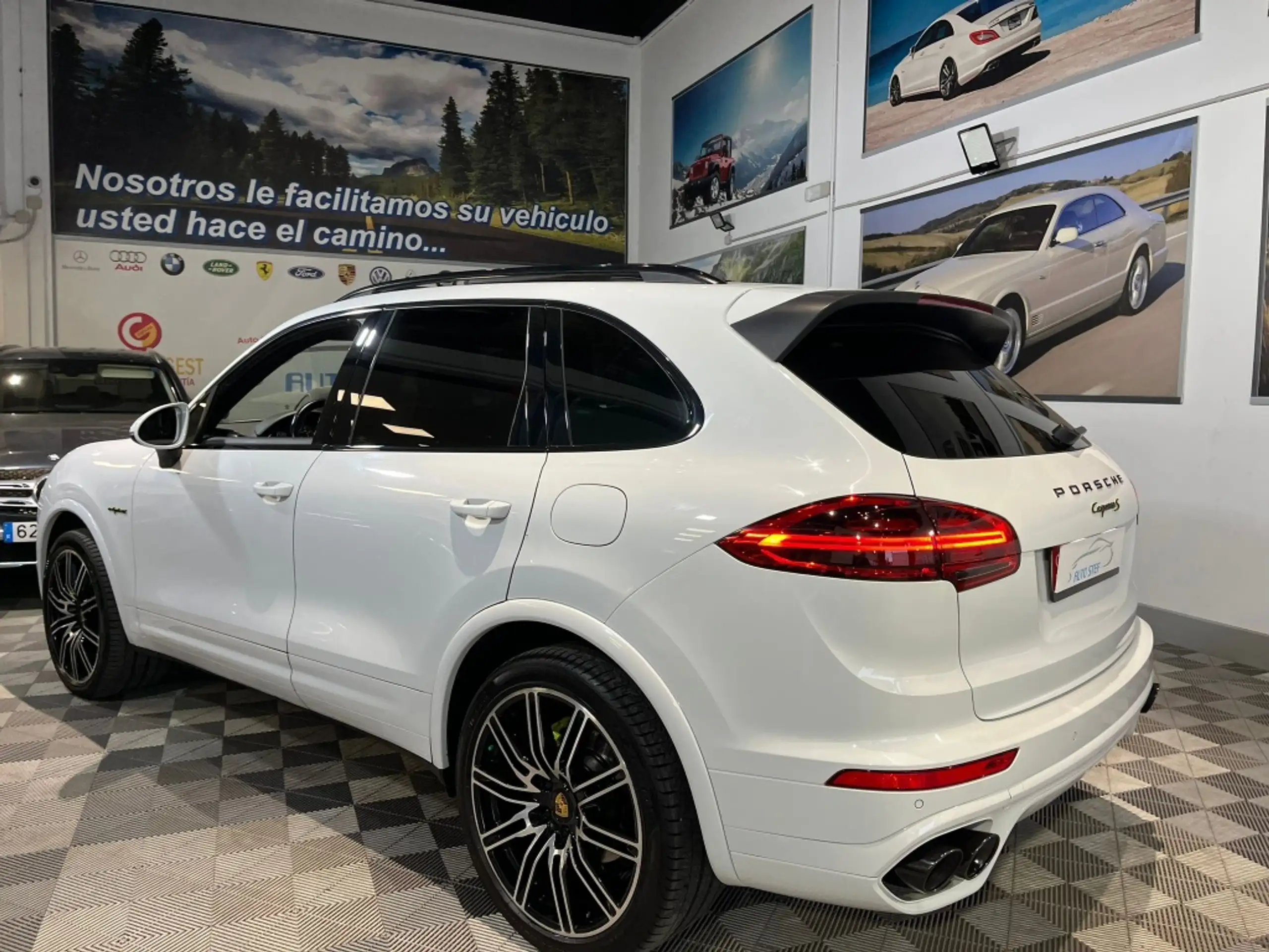 Porsche - Cayenne