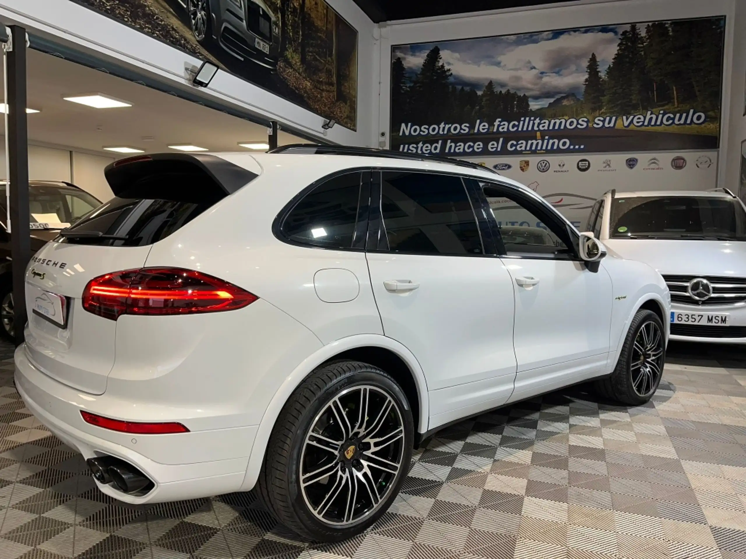 Porsche - Cayenne