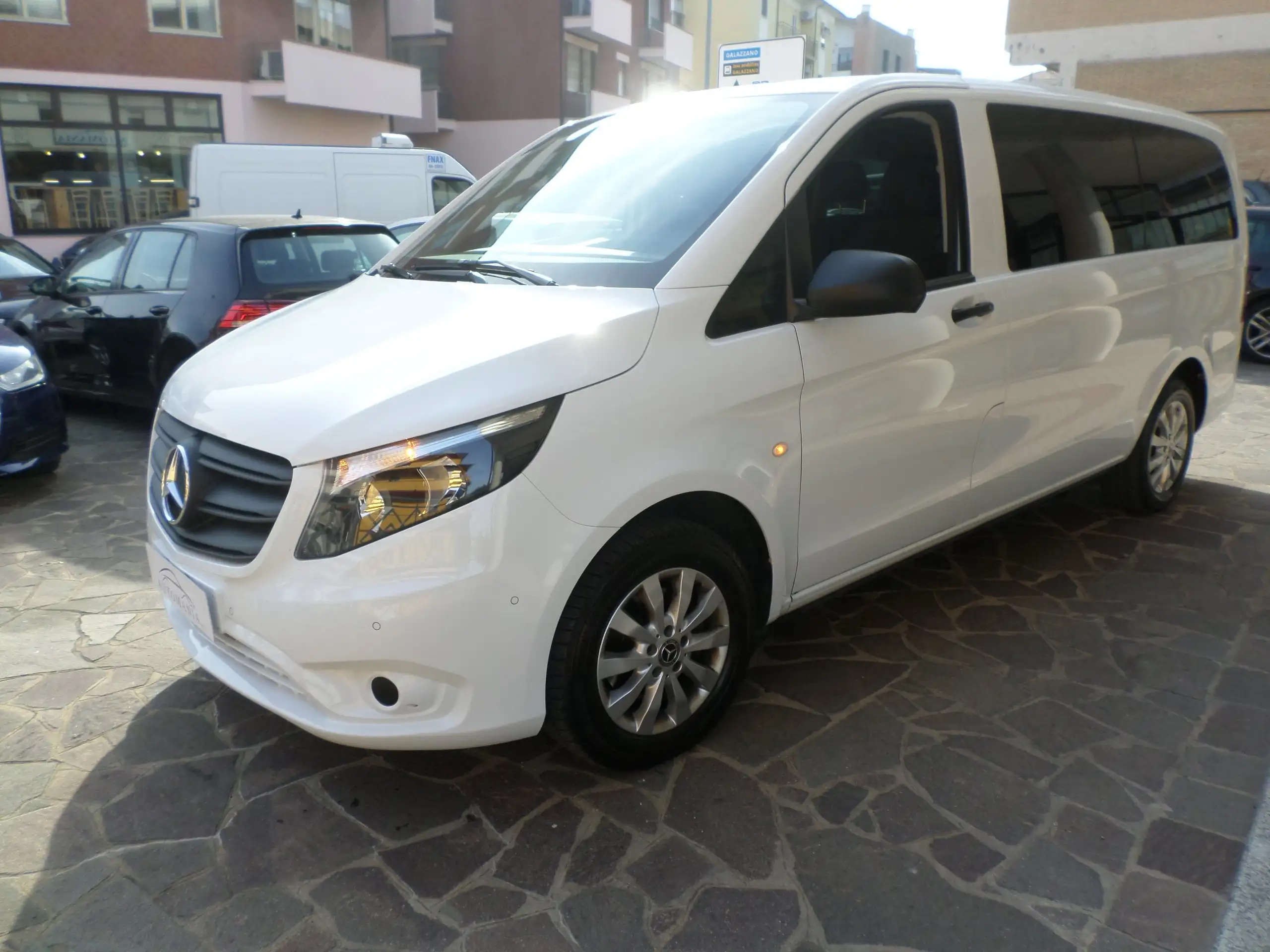 Mercedes-Benz - Vito