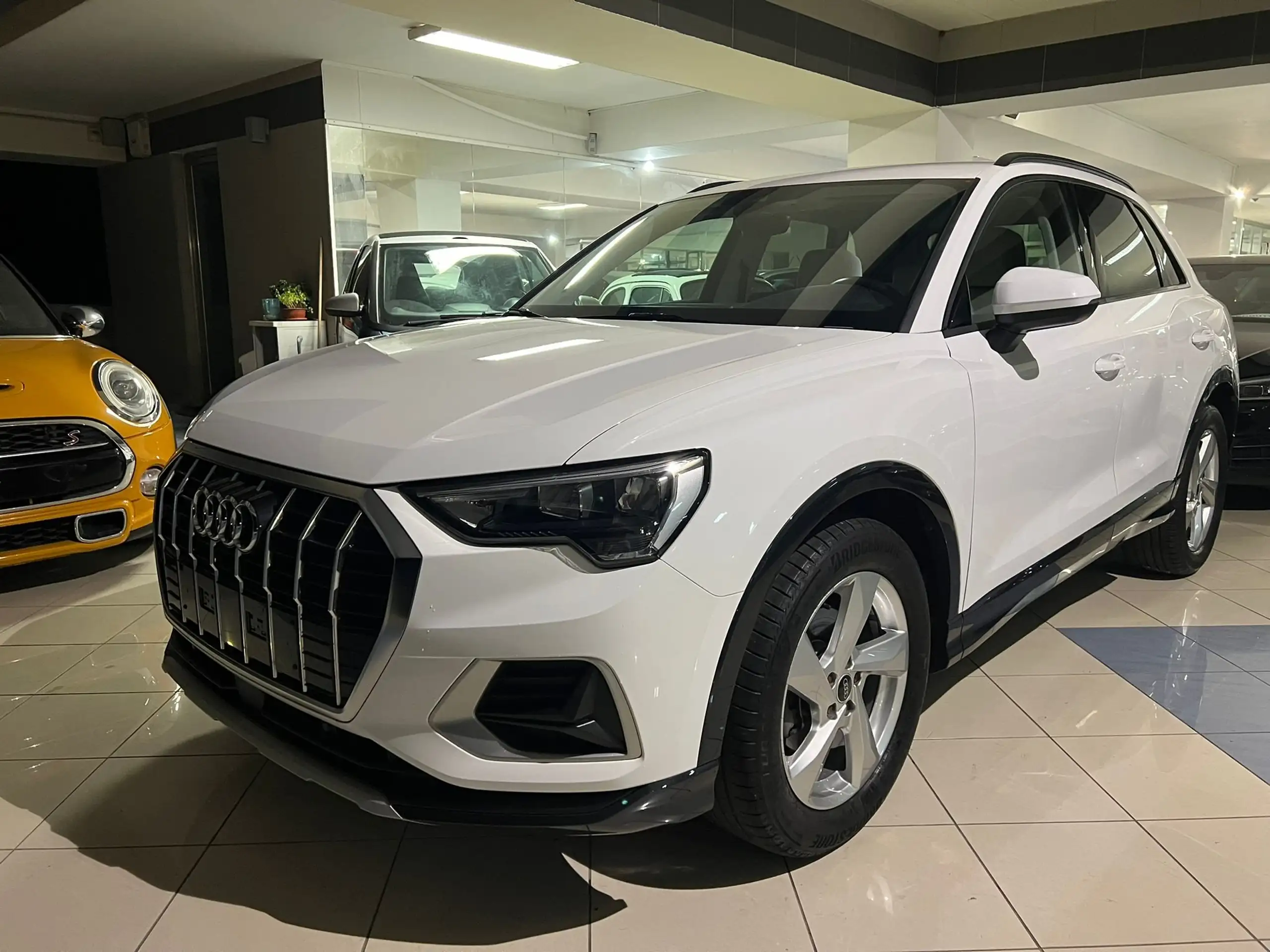 Audi - Q3