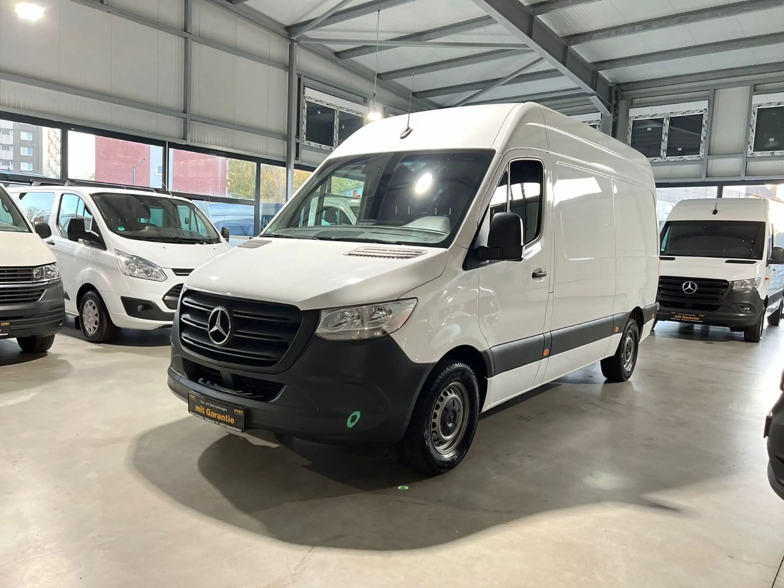 Mercedes-Benz - Sprinter