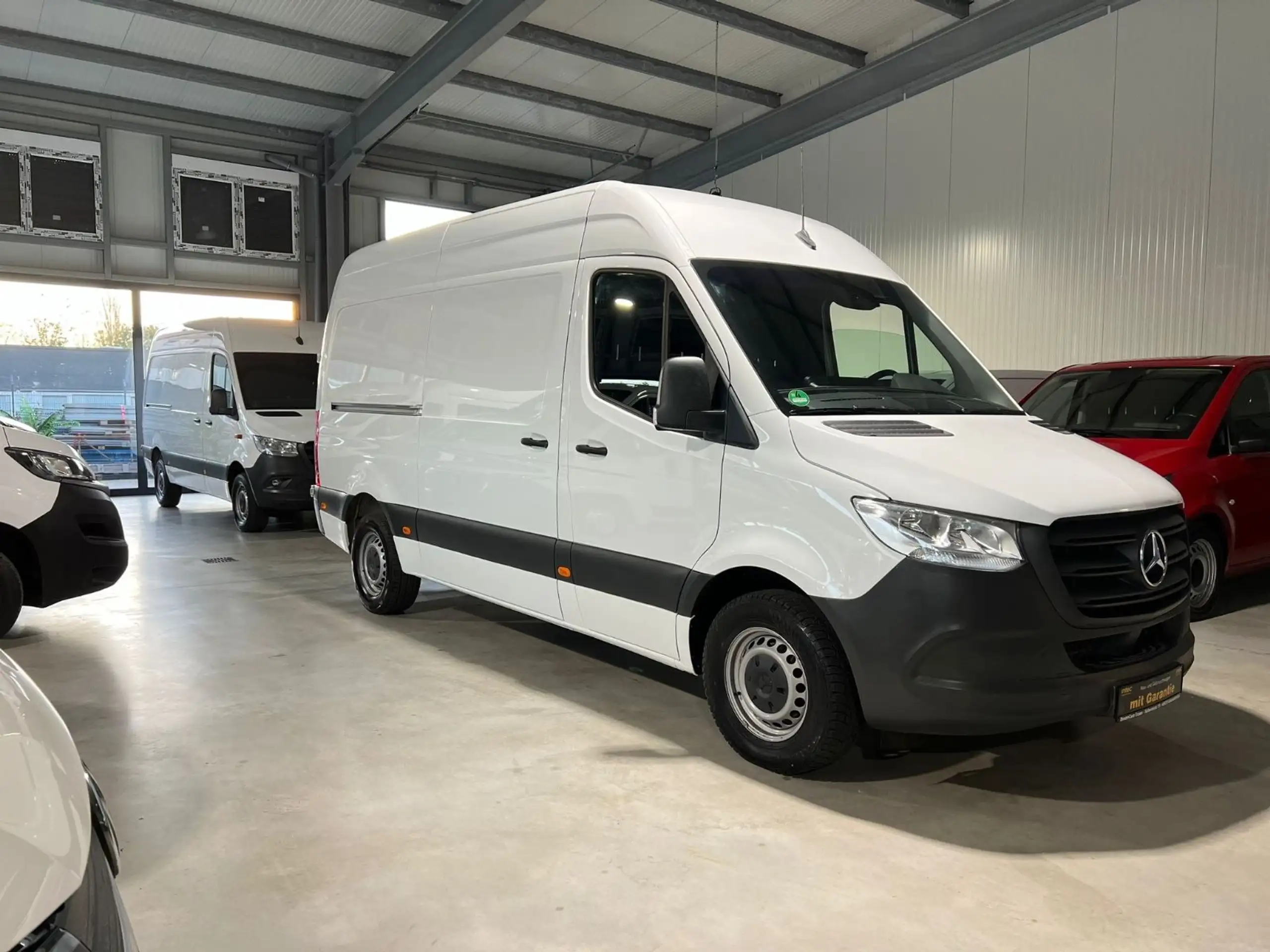 Mercedes-Benz - Sprinter