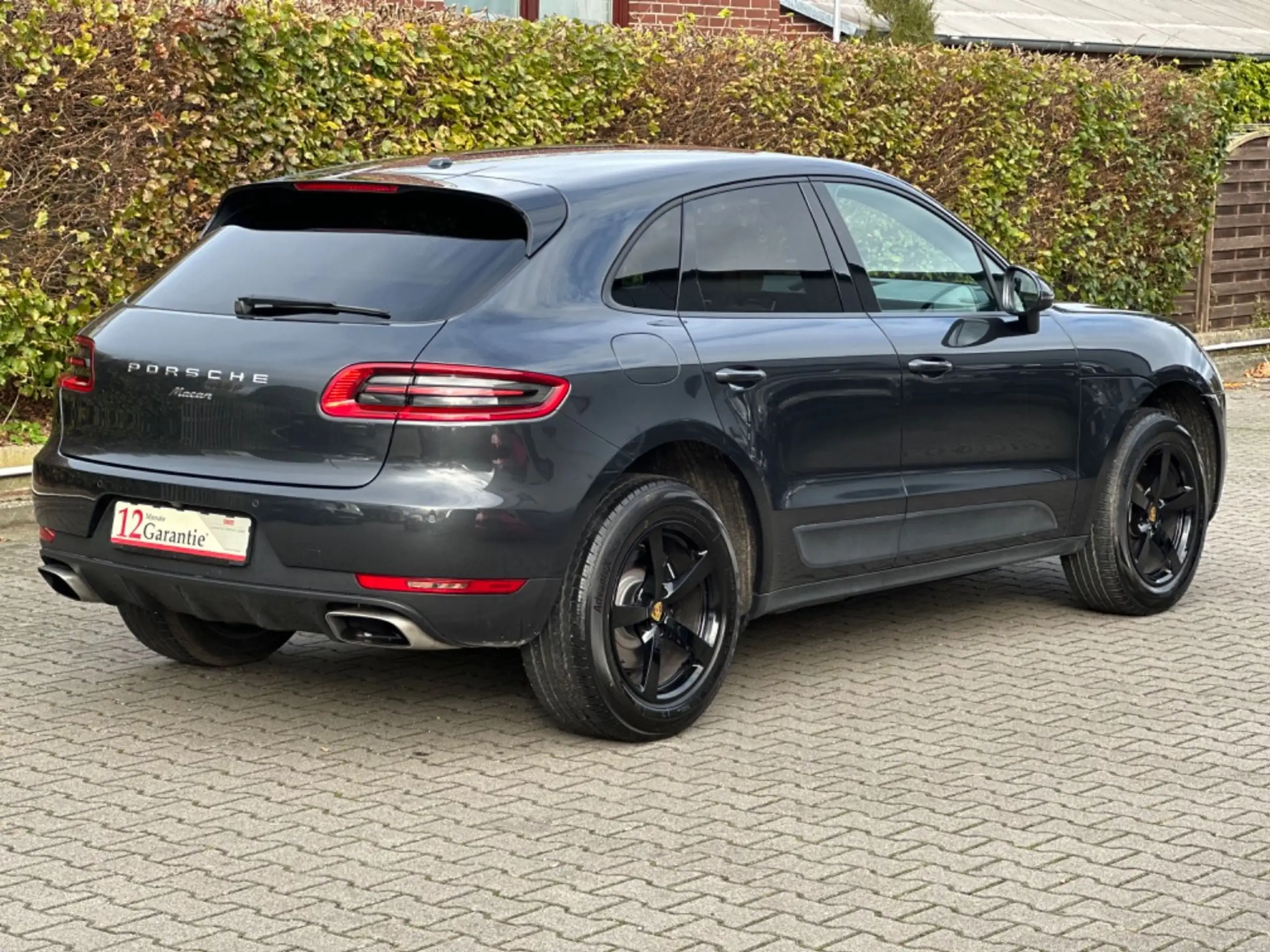 Porsche - Macan