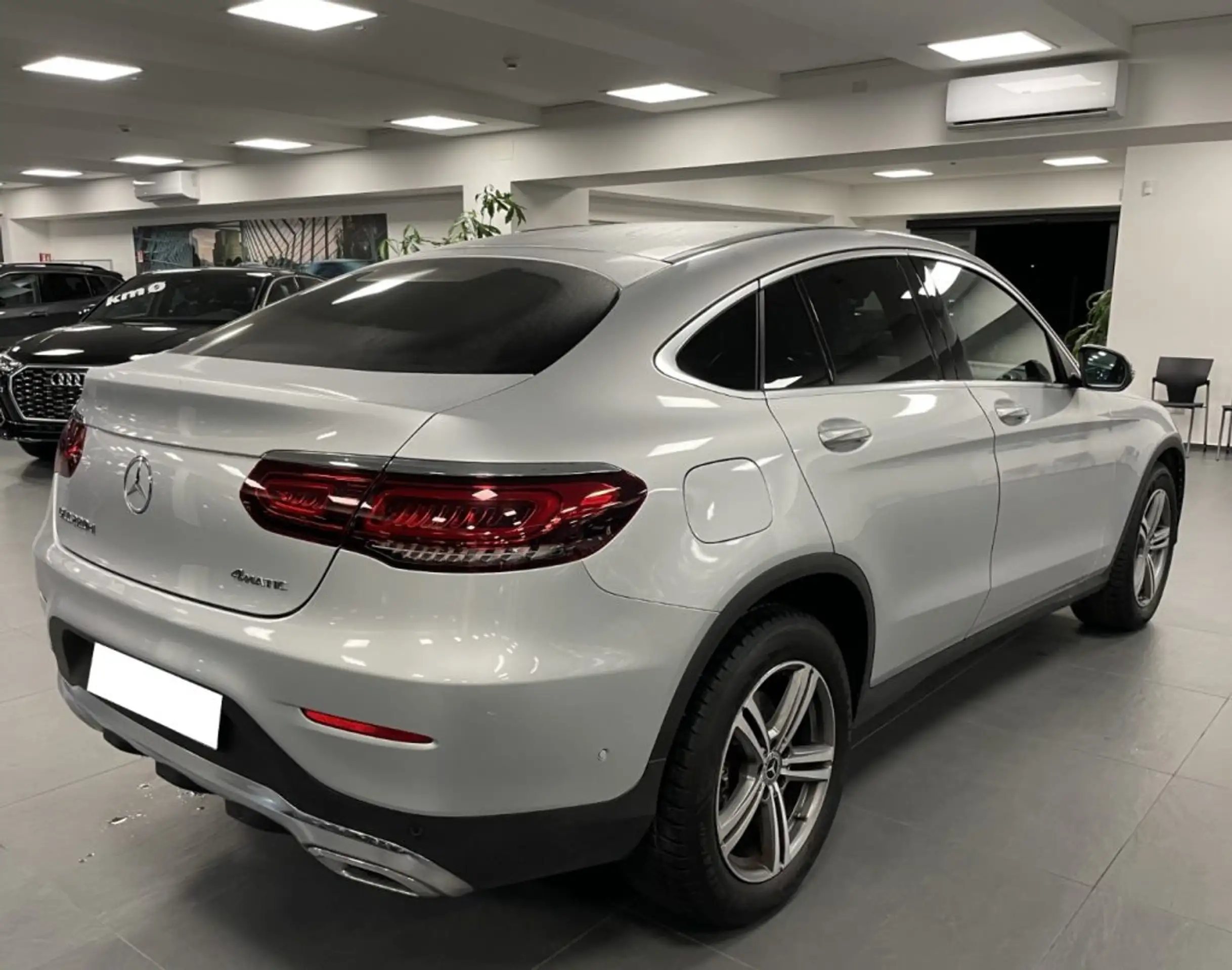 Mercedes-Benz - GLC 220