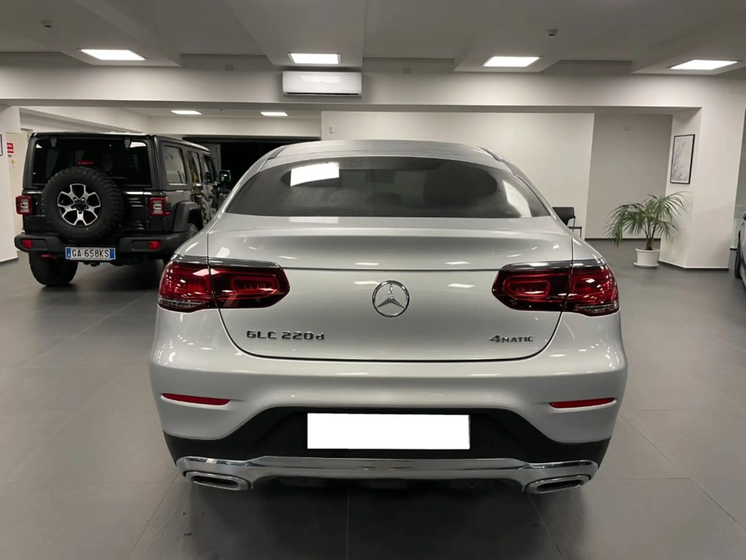 Mercedes-Benz - GLC 220