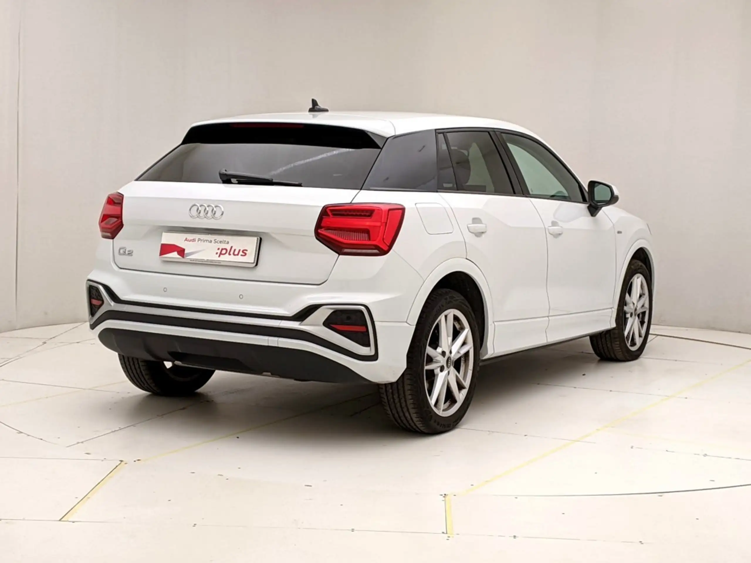 Audi - Q2